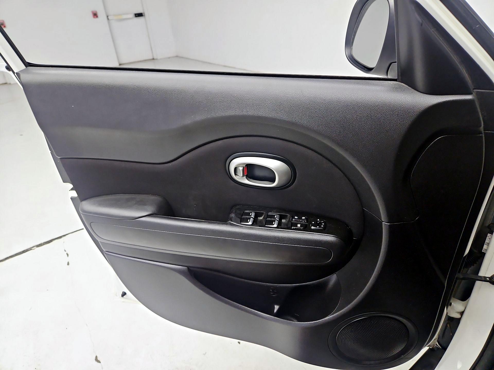 Thumbnail: 2019 Kia Soul - 12