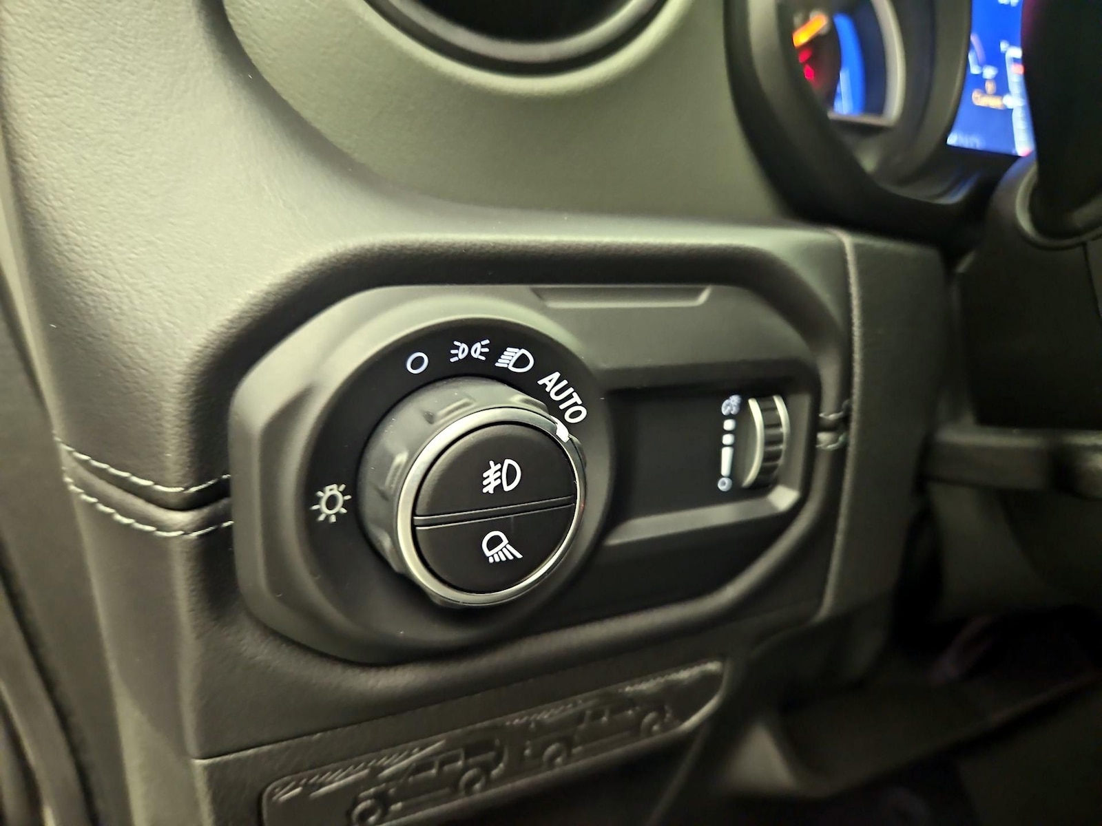 2025 Jeep Gladiator Mojave - Photo 14