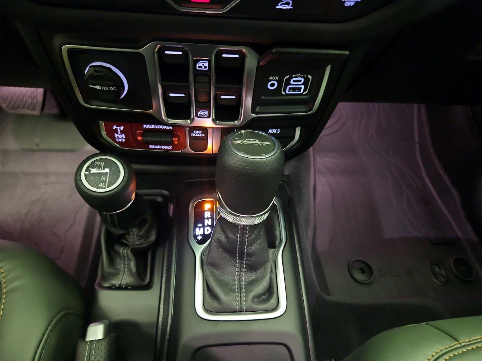 2025 Jeep Gladiator Mojave - Photo 18