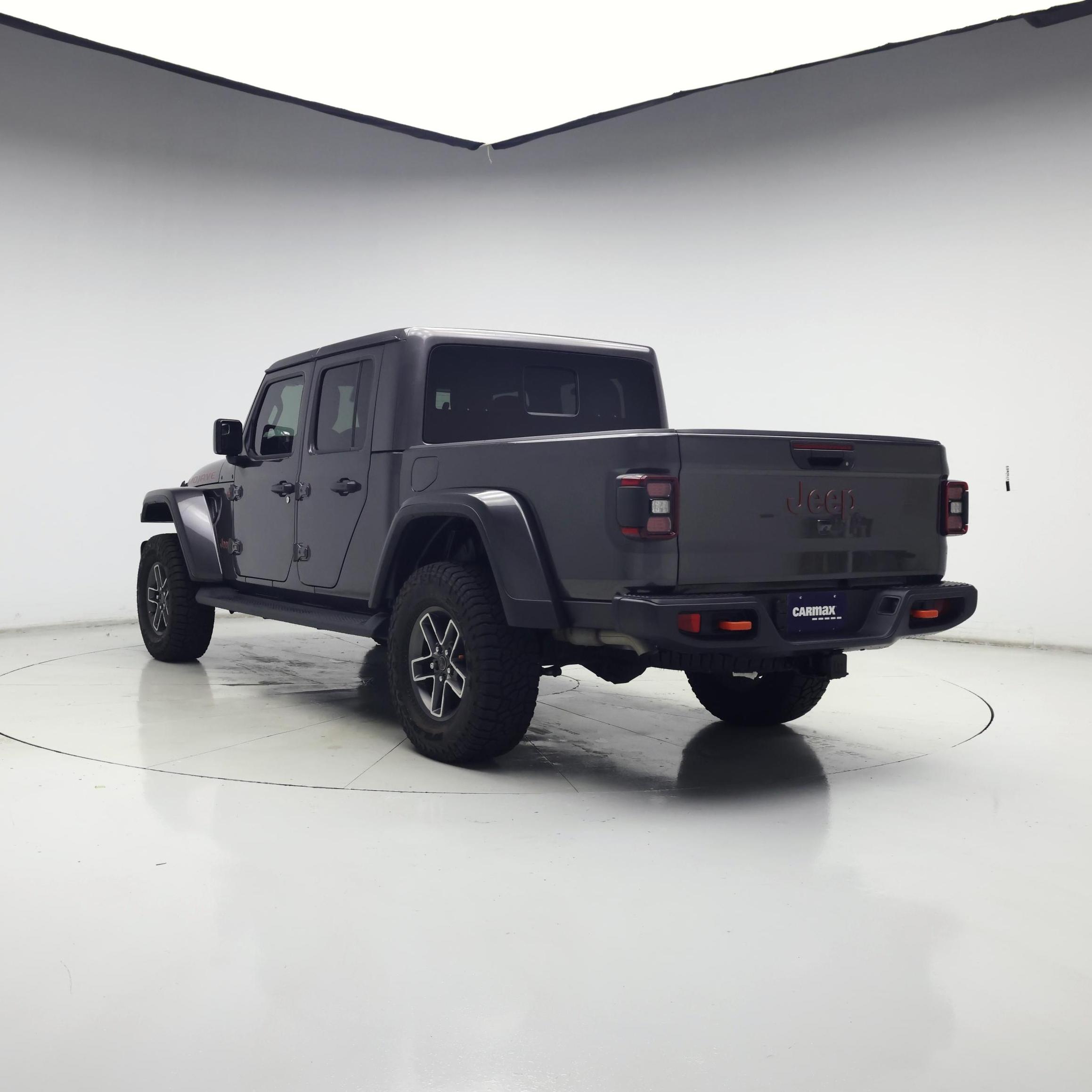 Thumbnail: 2025 Jeep Gladiator - 2