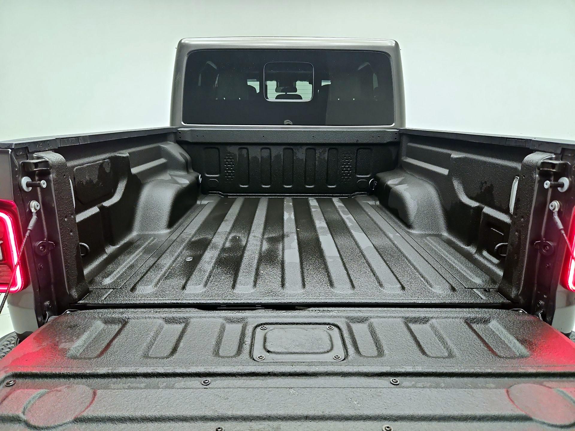 Thumbnail: 2025 Jeep Gladiator - 20