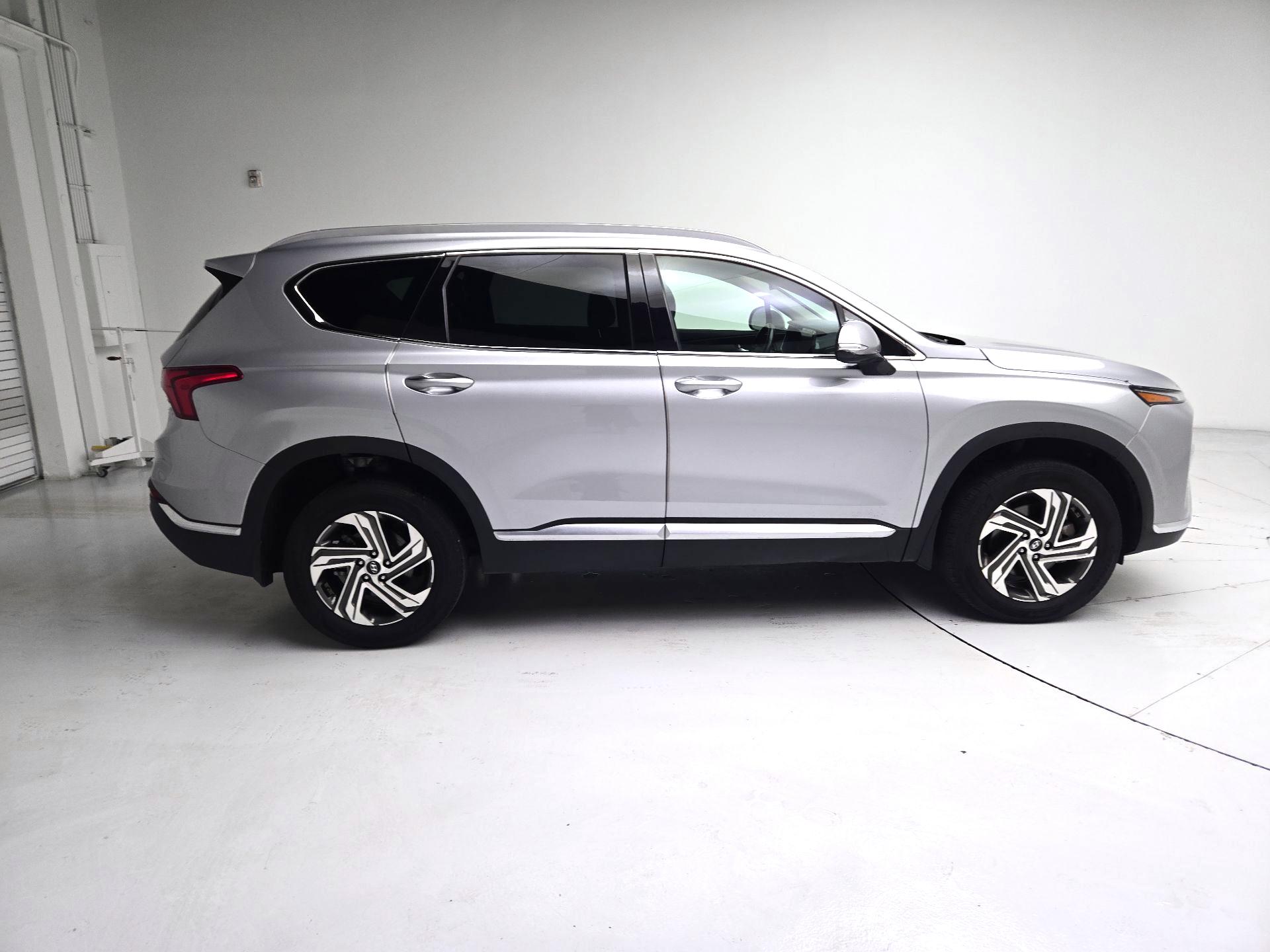 Thumbnail: 2022 Hyundai Santa Fe - 4