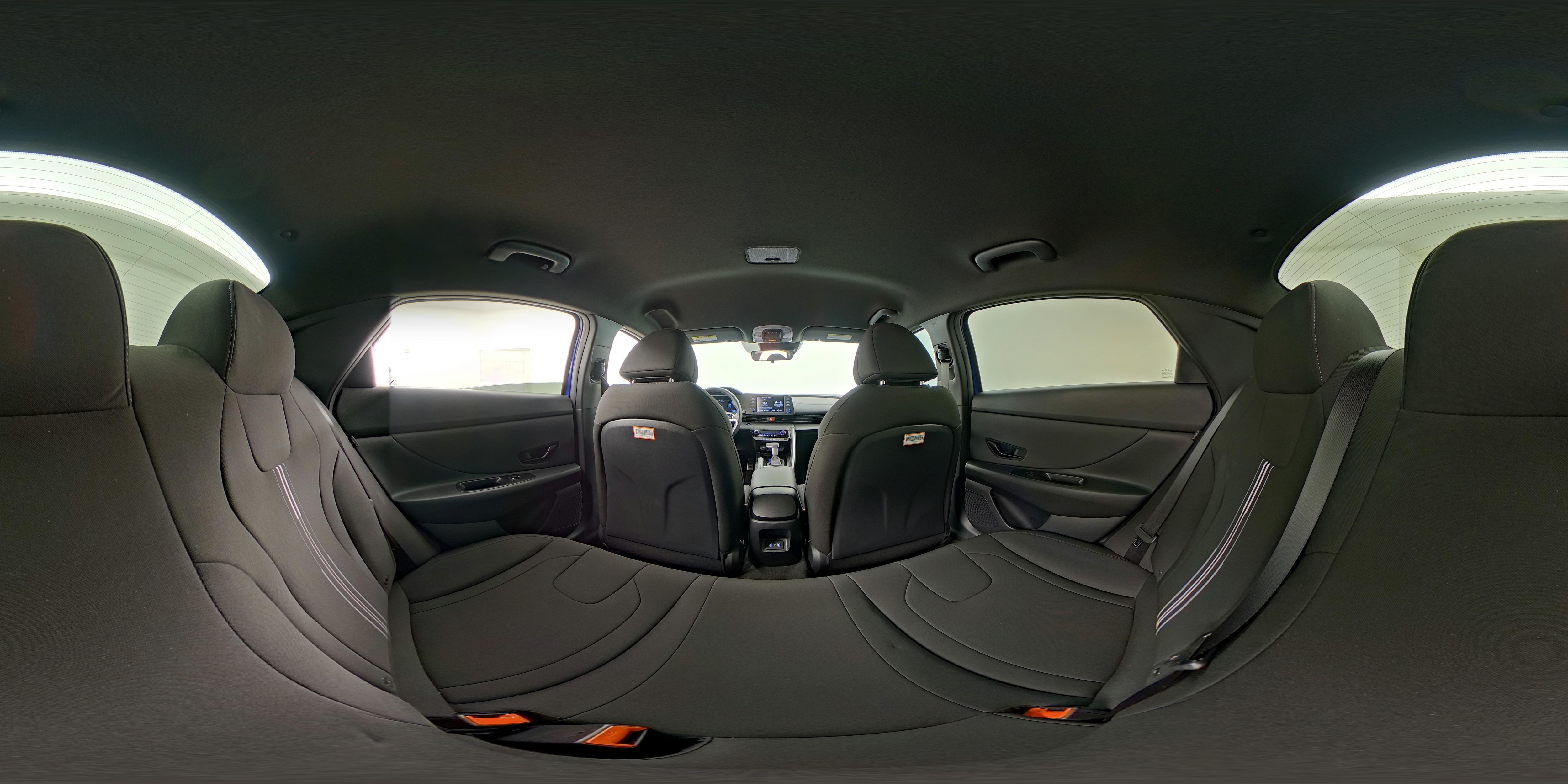 2025 Hyundai Elantra SEL - Photo 25