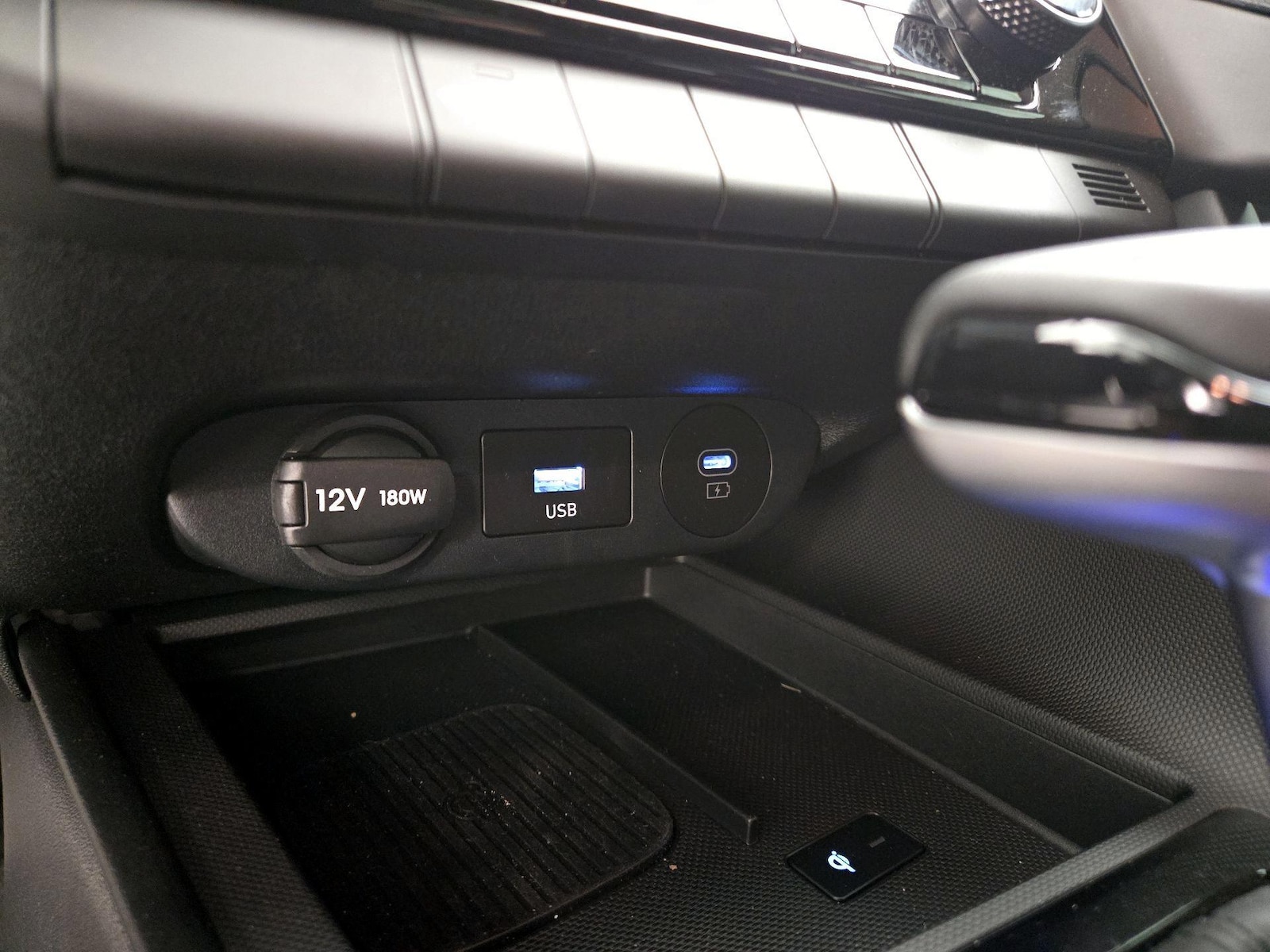 2025 Hyundai Elantra SEL - Photo 19