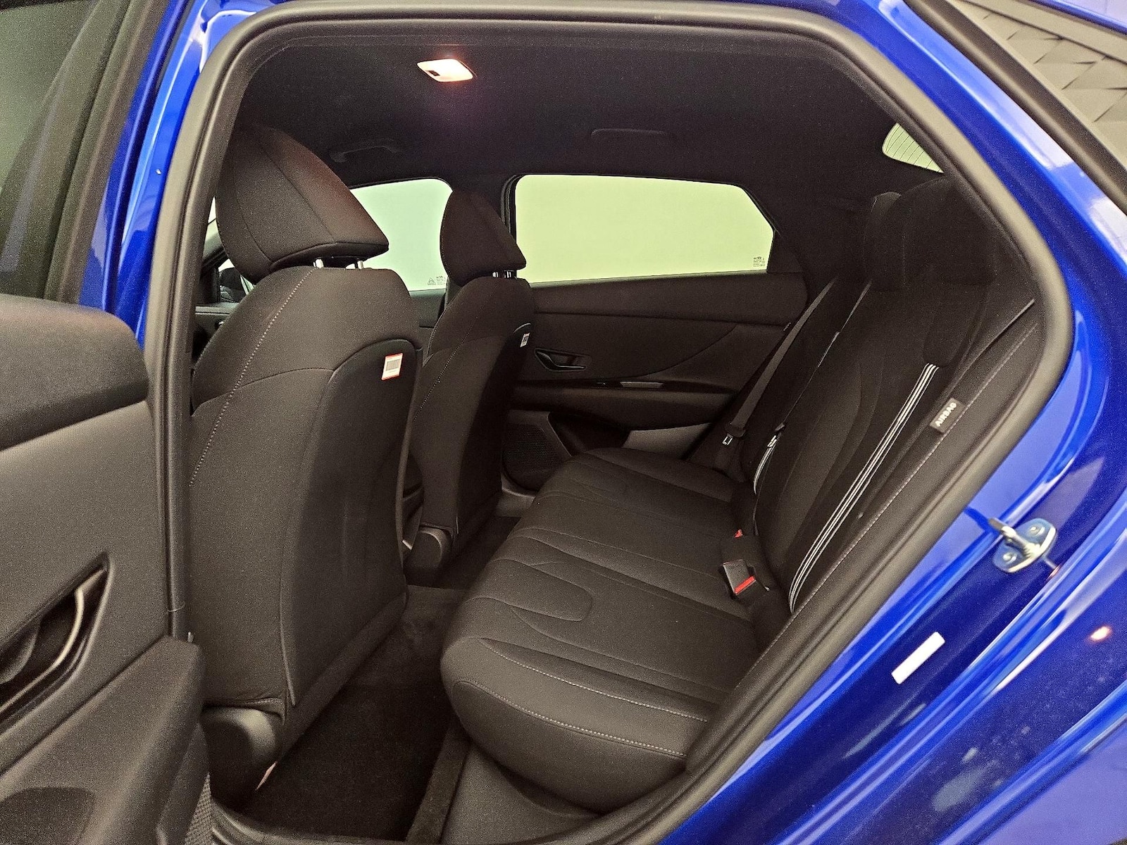 2025 Hyundai Elantra SEL - Photo 20