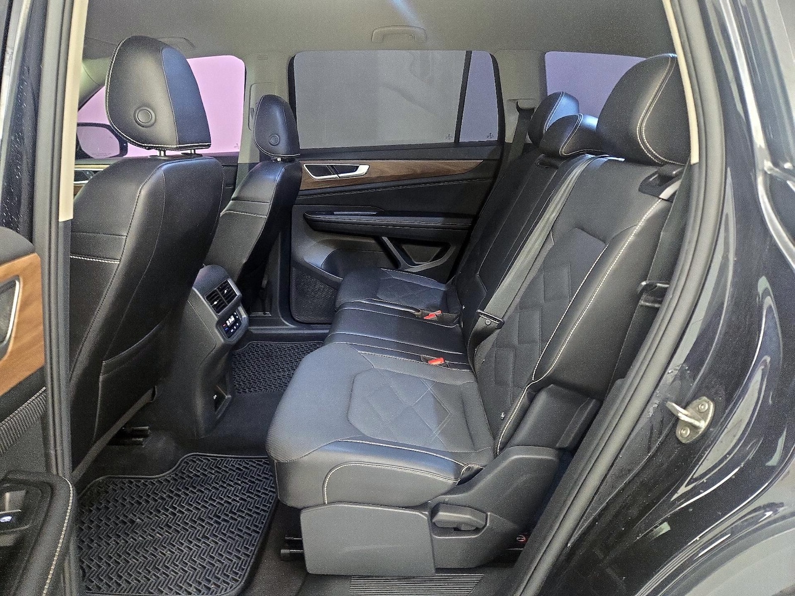 Rear Air Conditioning