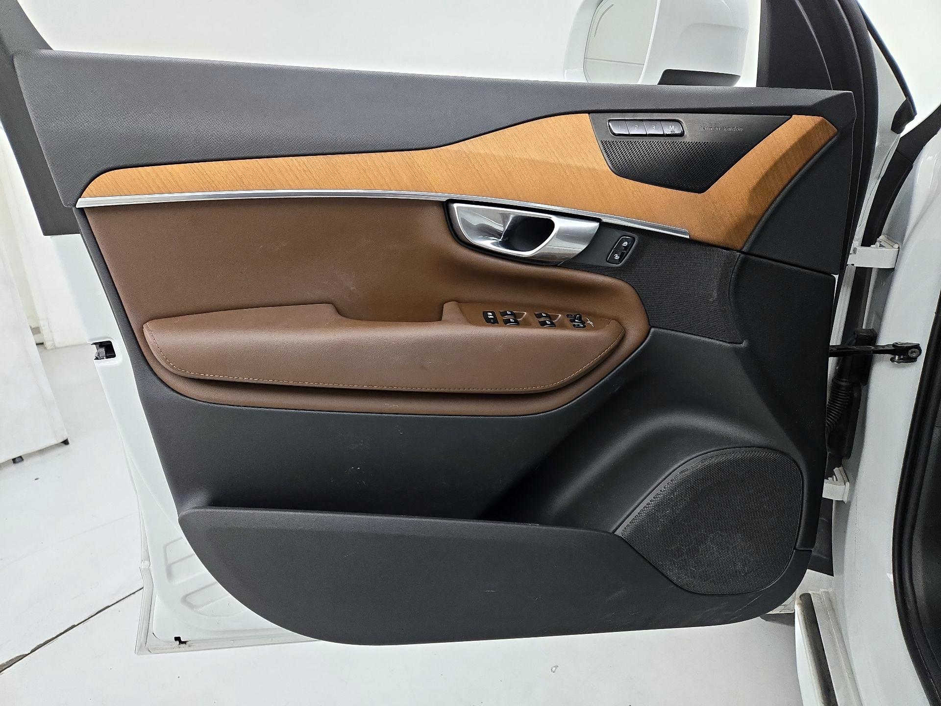 Thumbnail: 2024 Volvo XC90 - 12