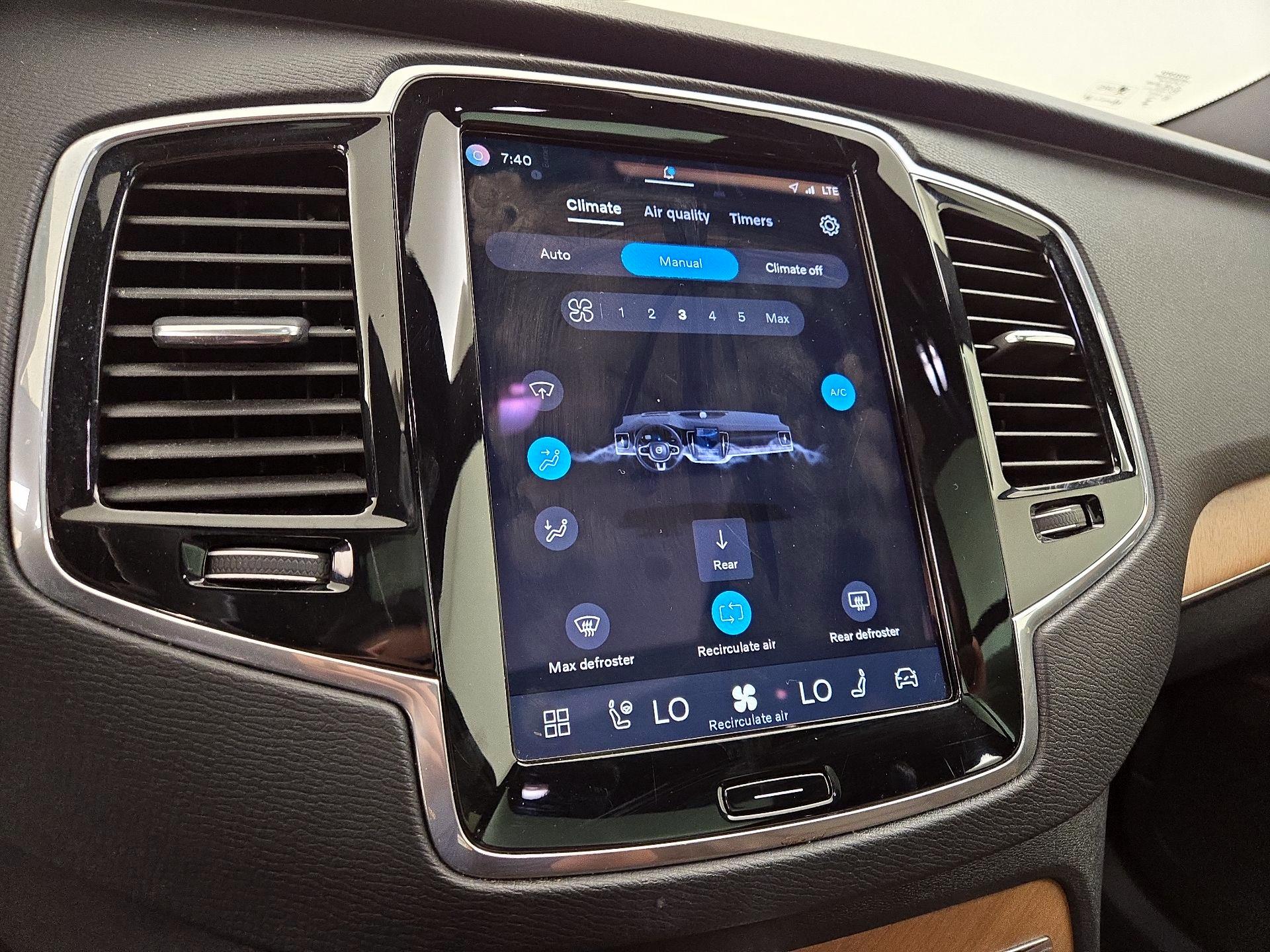 Thumbnail: 2024 Volvo XC90 - 16