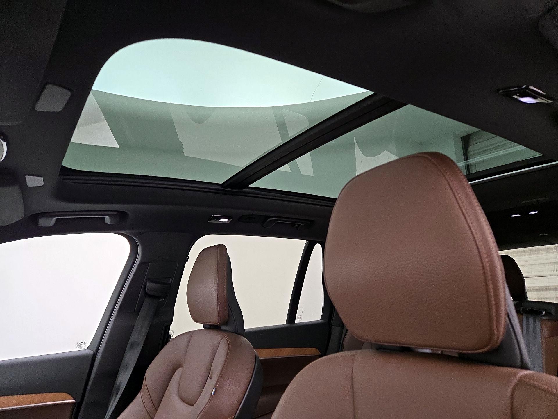 Thumbnail: 2024 Volvo XC90 - 19