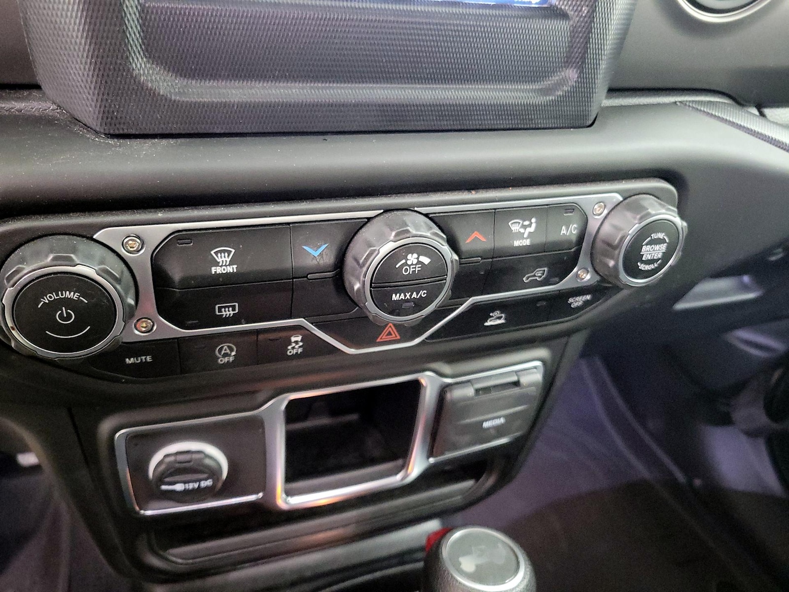 2023 Jeep Wrangler 4-Door Sport - Photo 17
