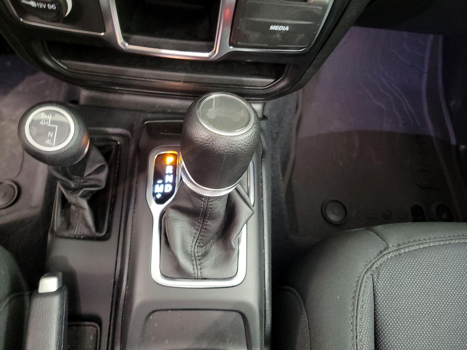 2023 Jeep Wrangler 4-Door Sport - Photo 18