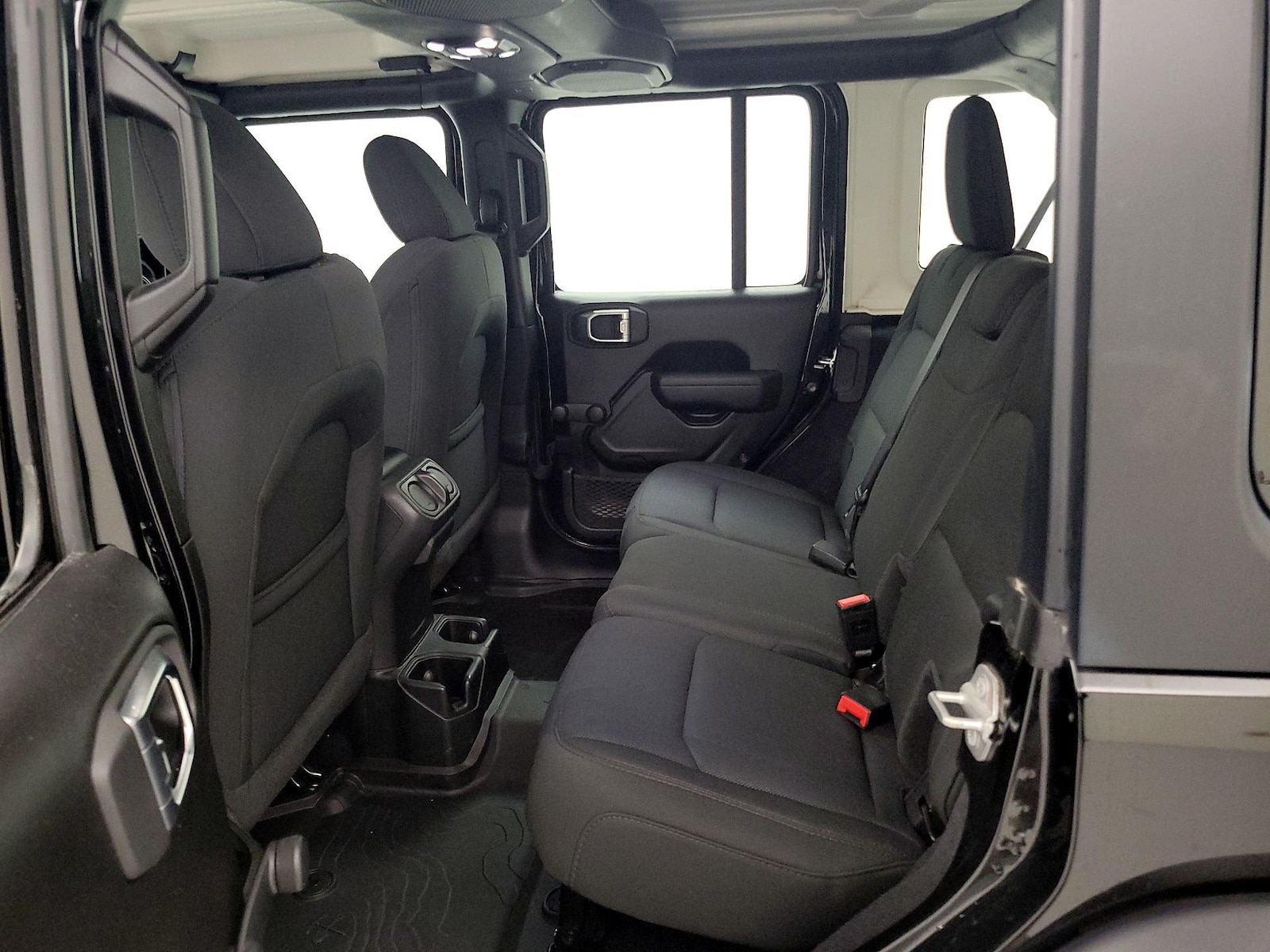 2023 Jeep Wrangler 4-Door Sport - Photo 20