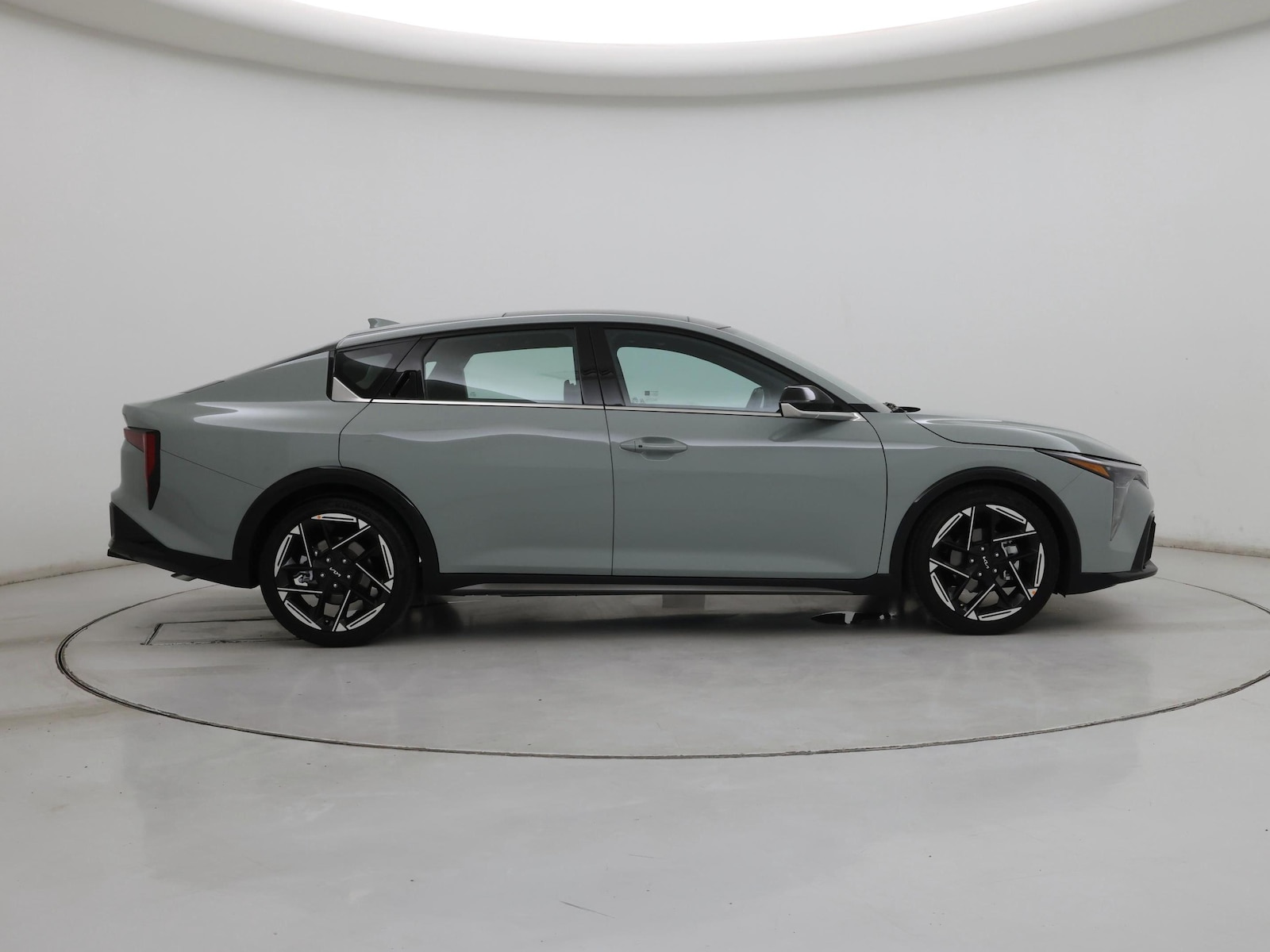 2026 Kia K4 GT-Line - Photo 8