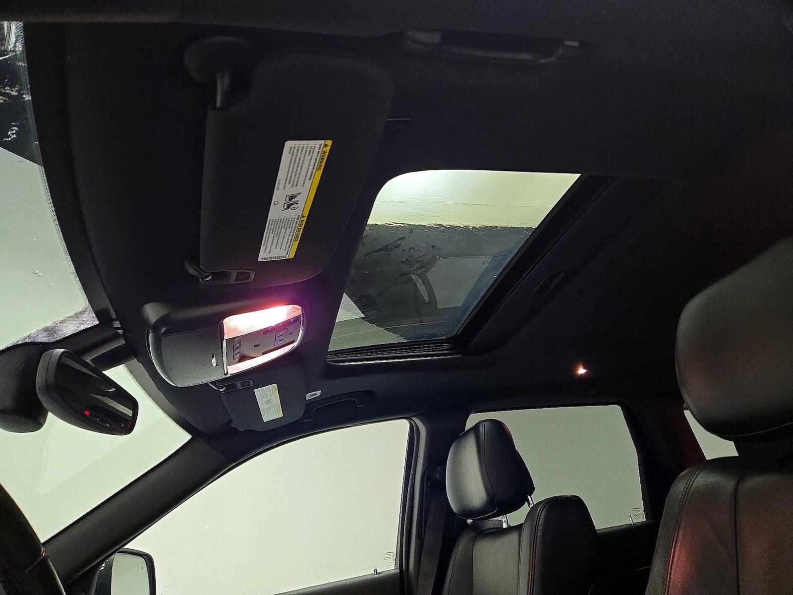 Sunroof(s) & Overhead Airbags