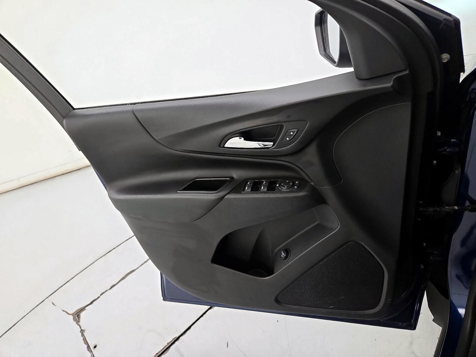 2022 Chevrolet Equinox LT - Photo 13