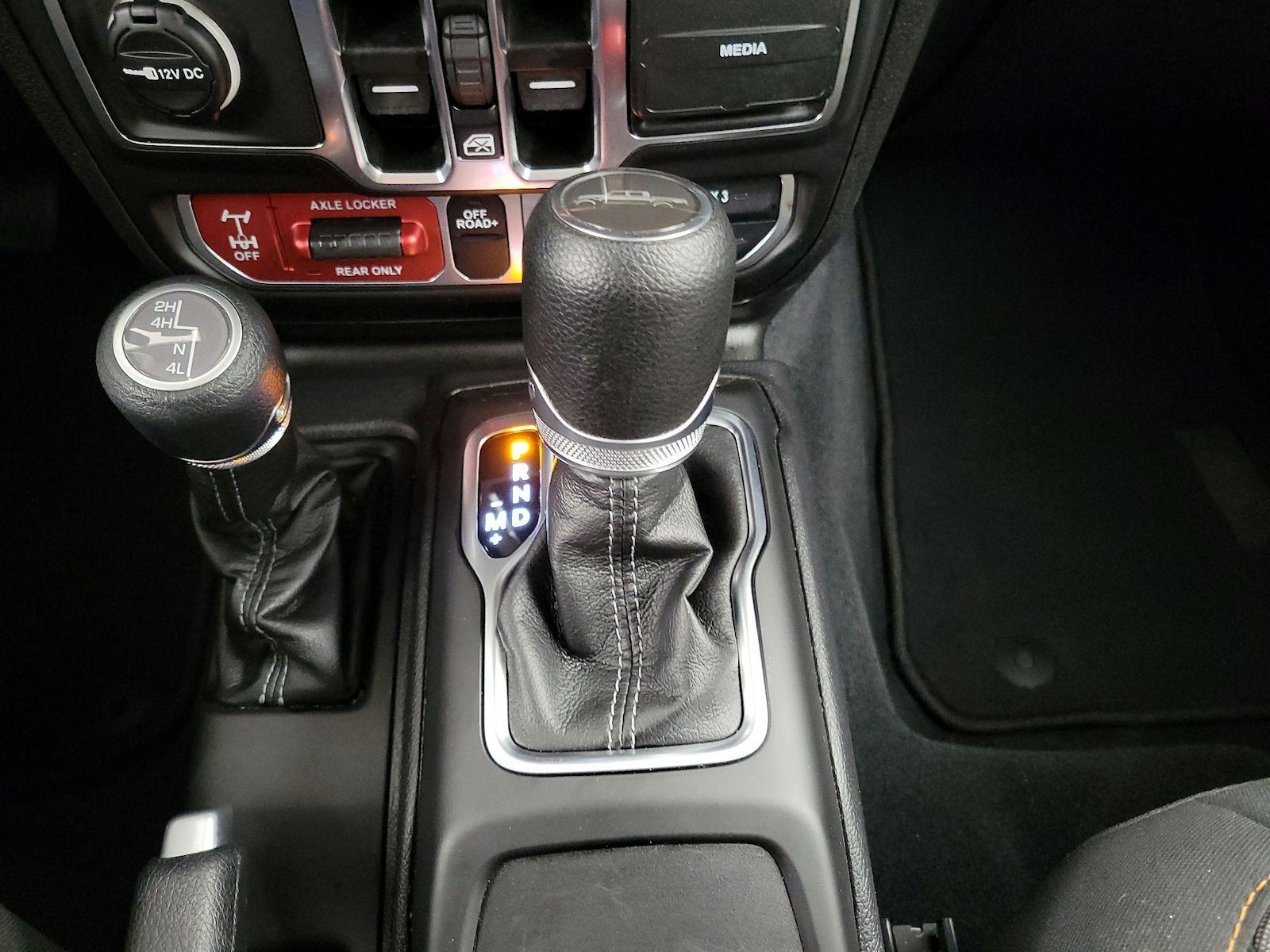 2026 Jeep Gladiator Mojave - Photo 18