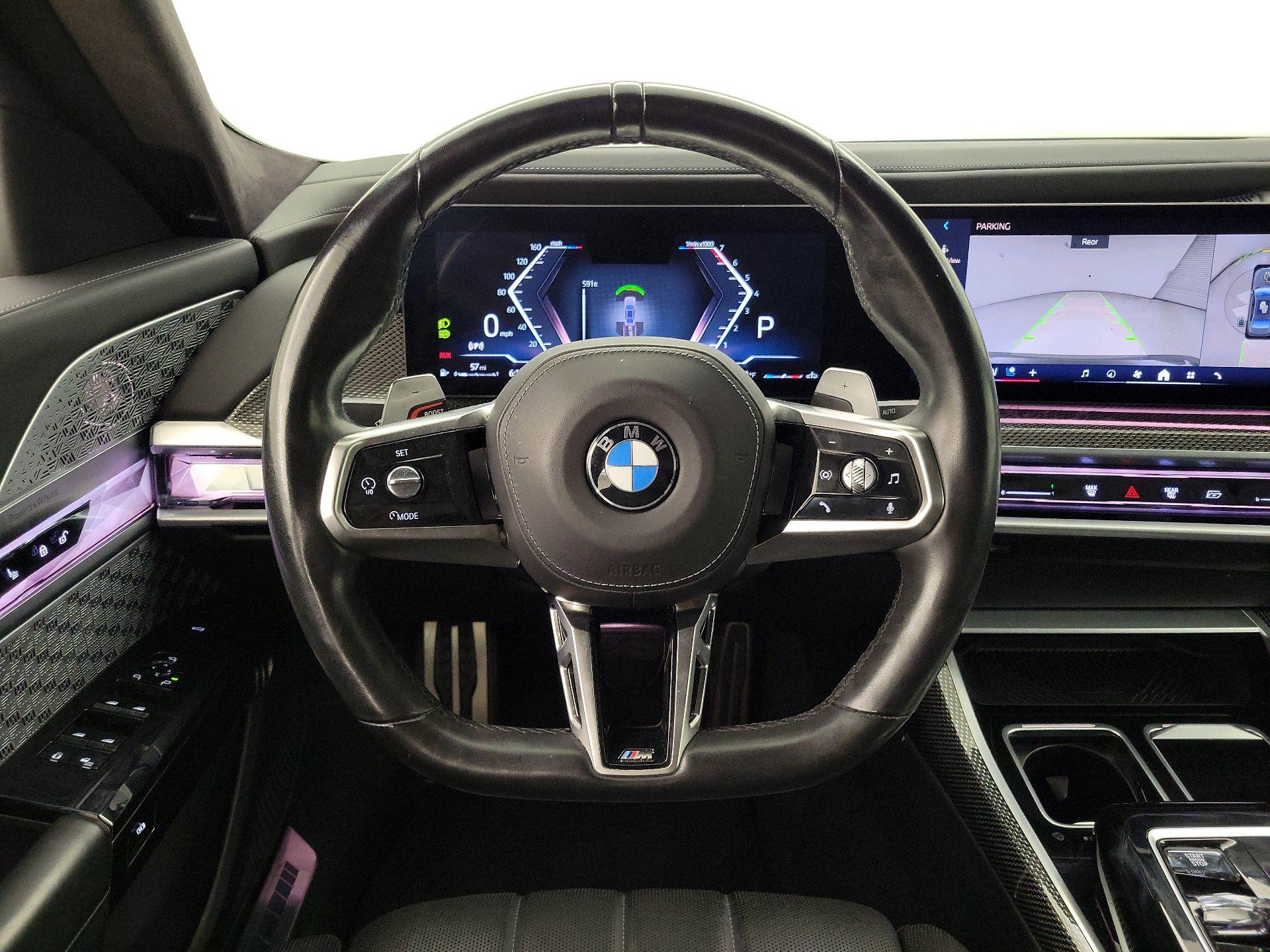 Thumbnail: 2023 BMW 7 Series - 10