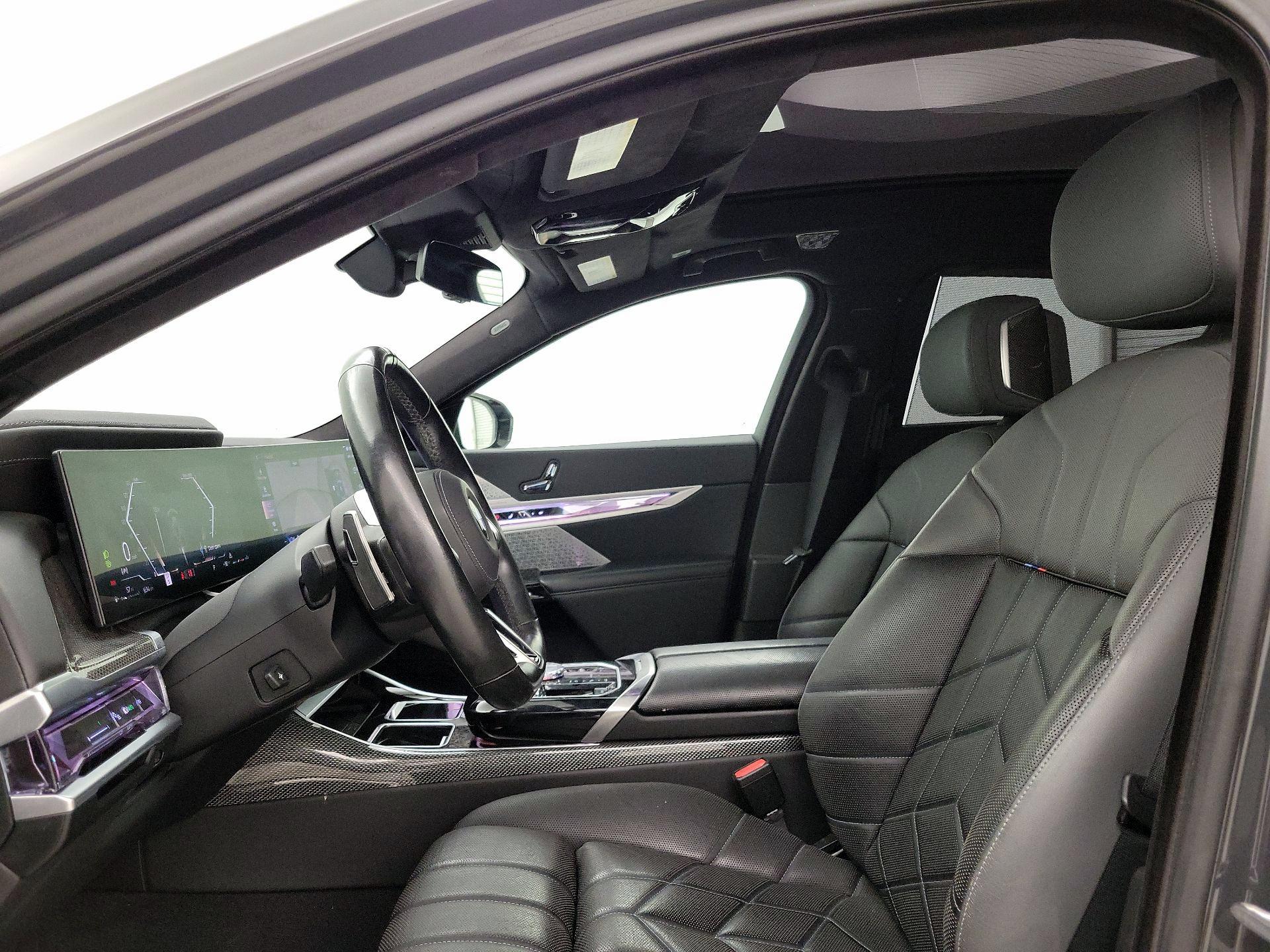 Thumbnail: 2023 BMW 7 Series - 19