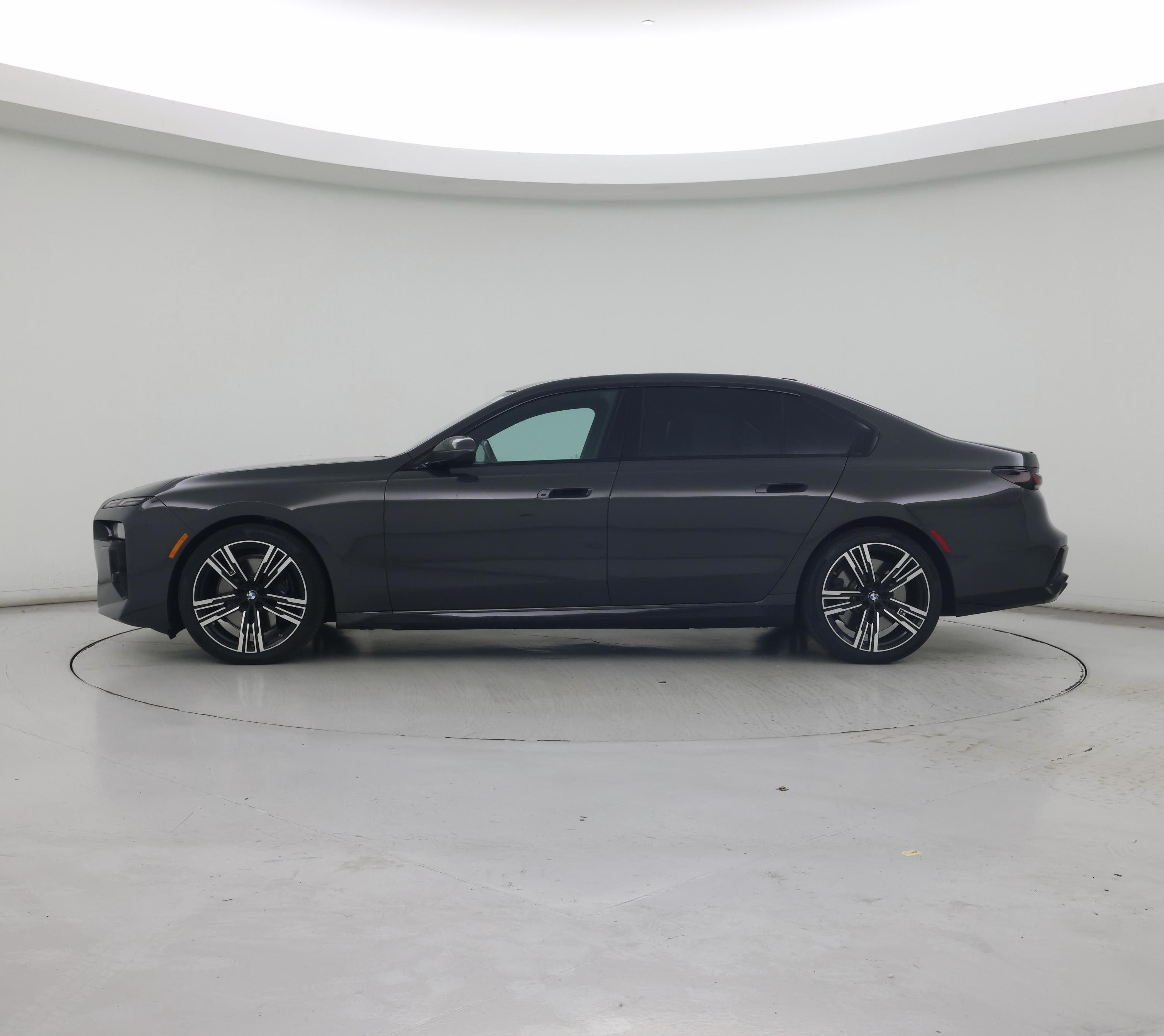 Thumbnail: 2023 BMW 7 Series - 3