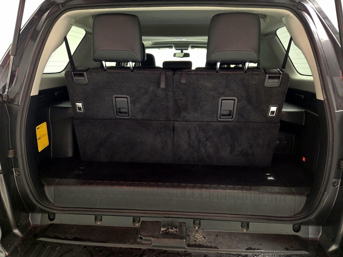 Trunk/Cargo (Seats Up)