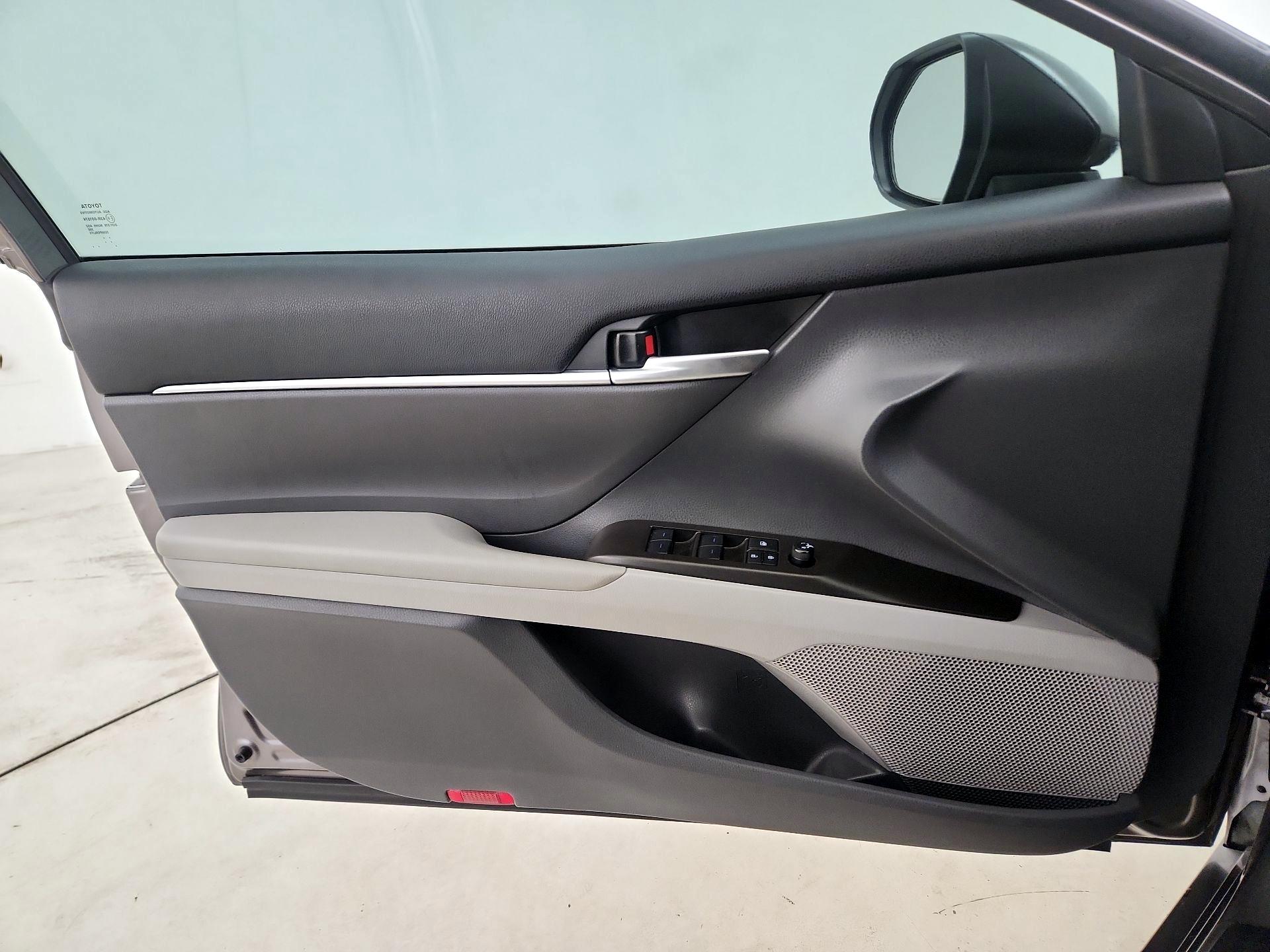 Thumbnail: 2023 Toyota Camry - 12