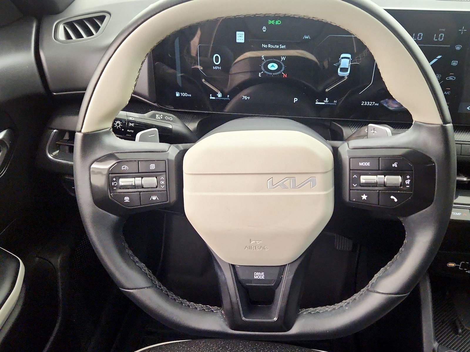 2025 Kia K4 GT-Line - Photo 11