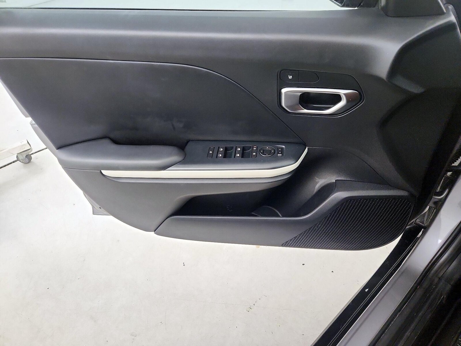 2025 Kia K4 GT-Line - Photo 13