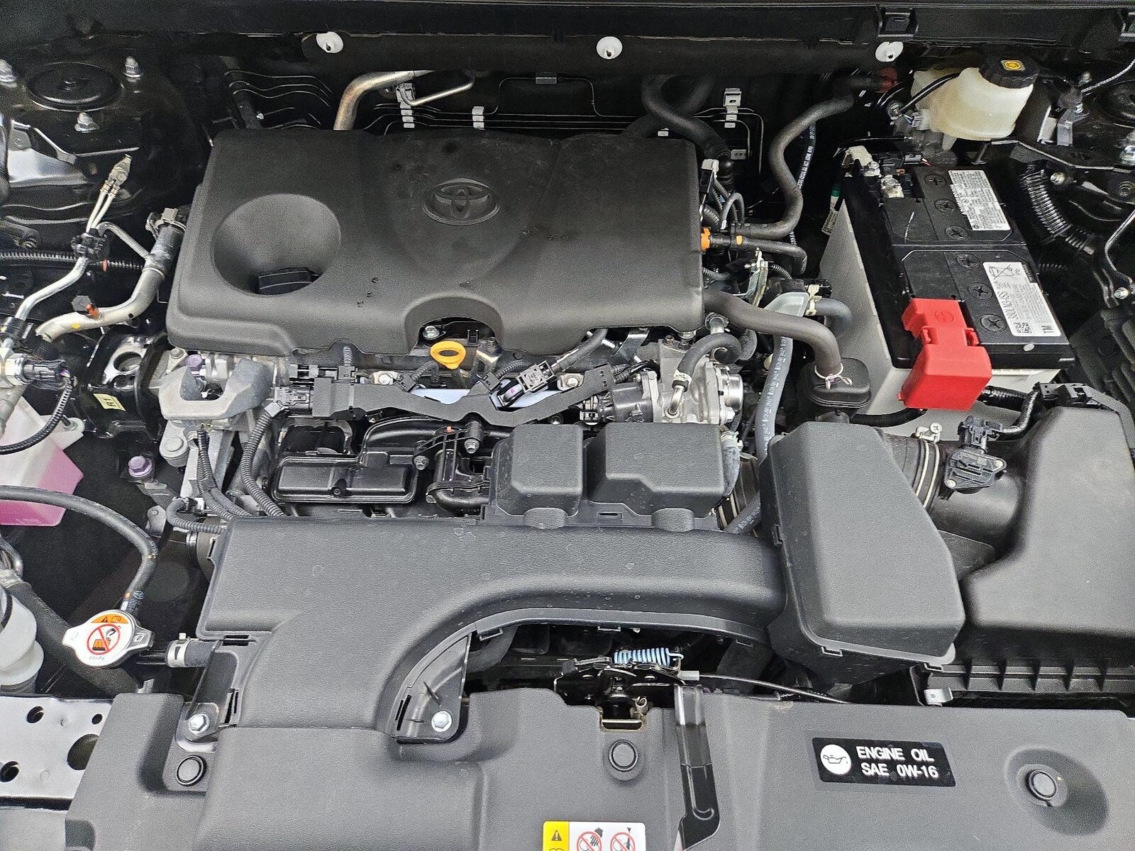 2025 Toyota RAV4 XLE Premium - Photo 25