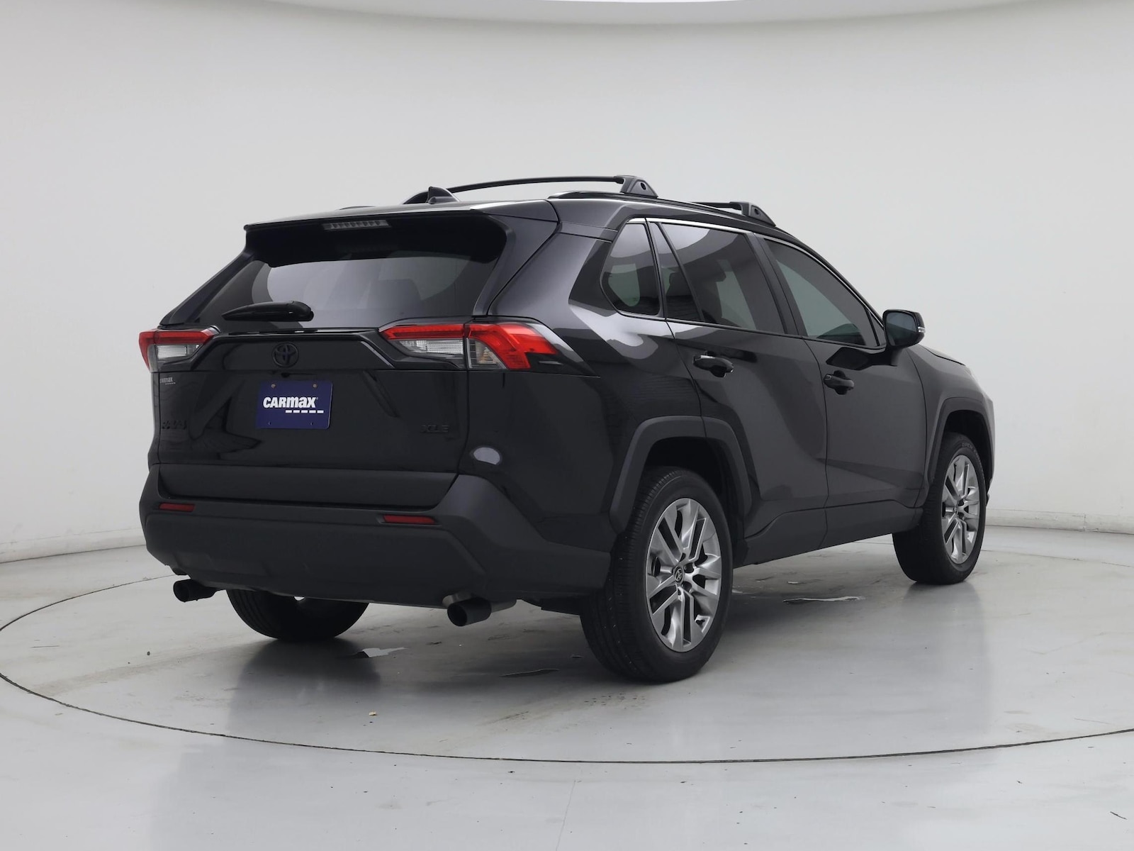 2025 Toyota RAV4 XLE Premium - Photo 9