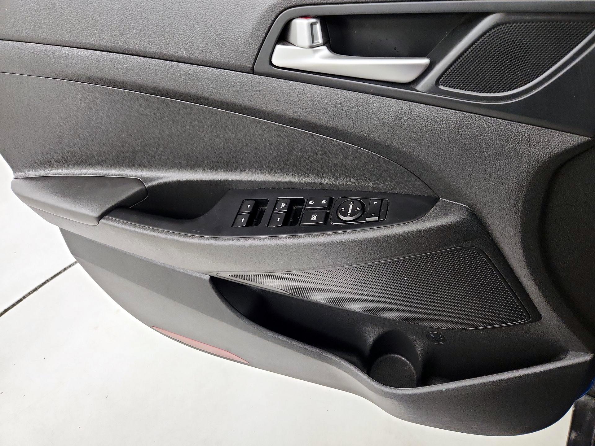 Thumbnail: 2021 Hyundai Tucson - 12