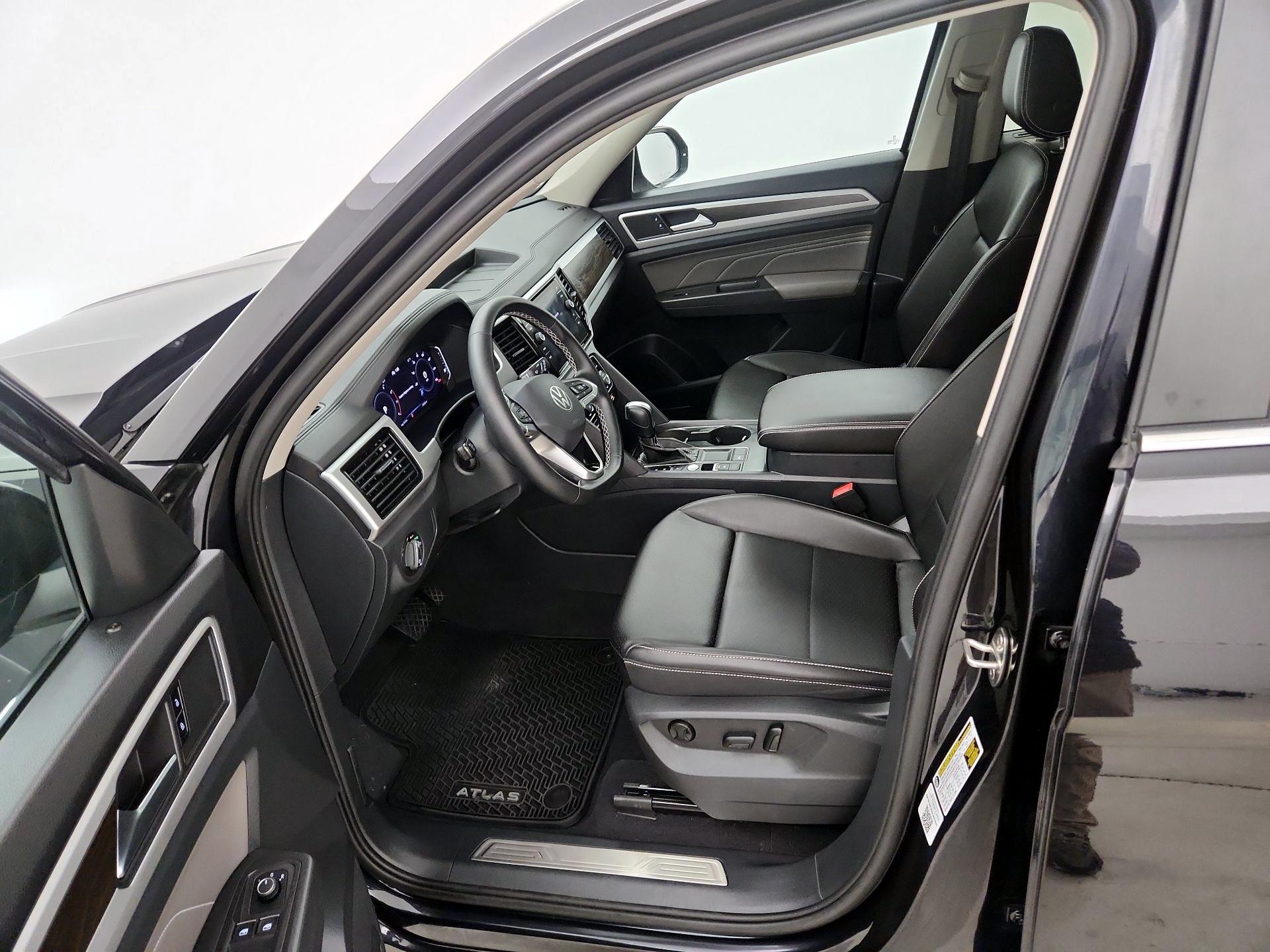 Thumbnail: 2023 Volkswagen Atlas - 11