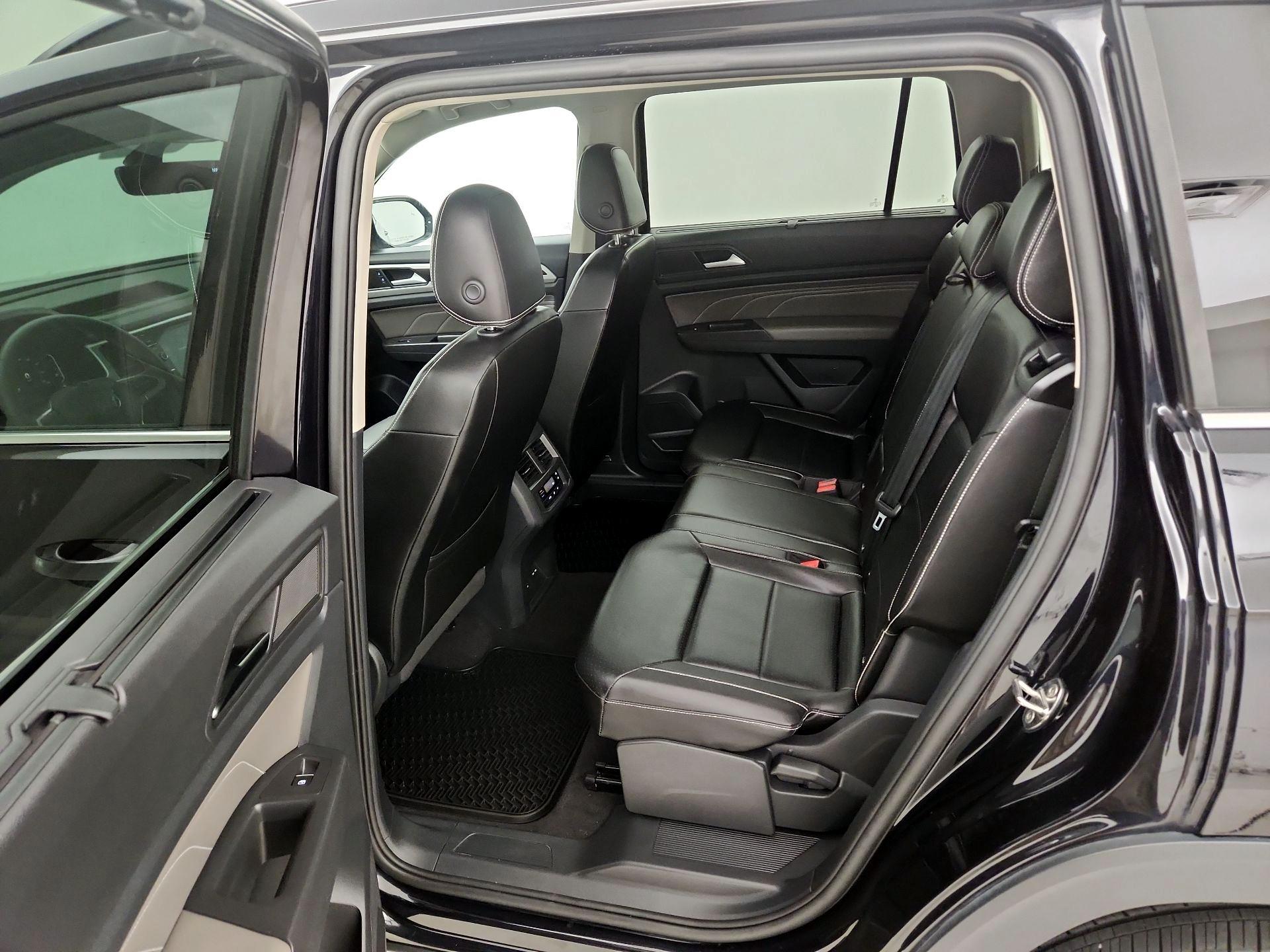 Thumbnail: 2023 Volkswagen Atlas - 20