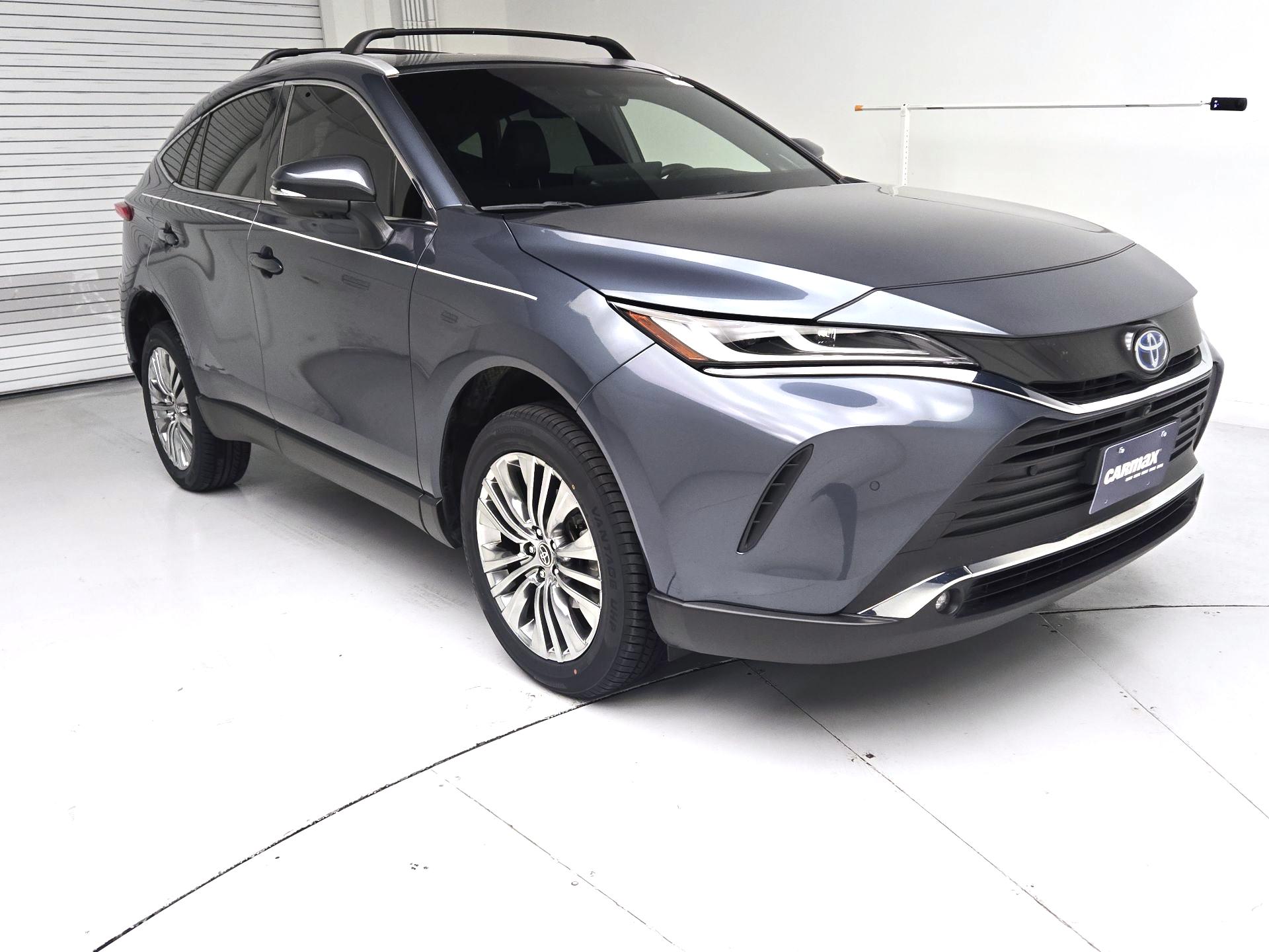 Thumbnail: 2023 Toyota Venza - 1