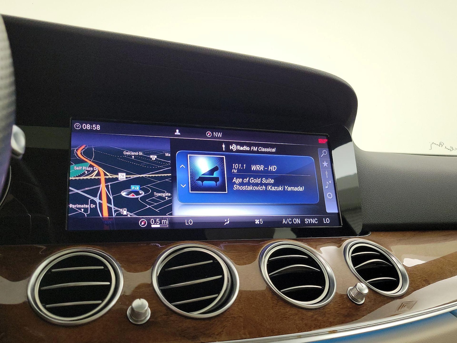 2018 Mercedes-Benz E-Class E300 - Photo 16