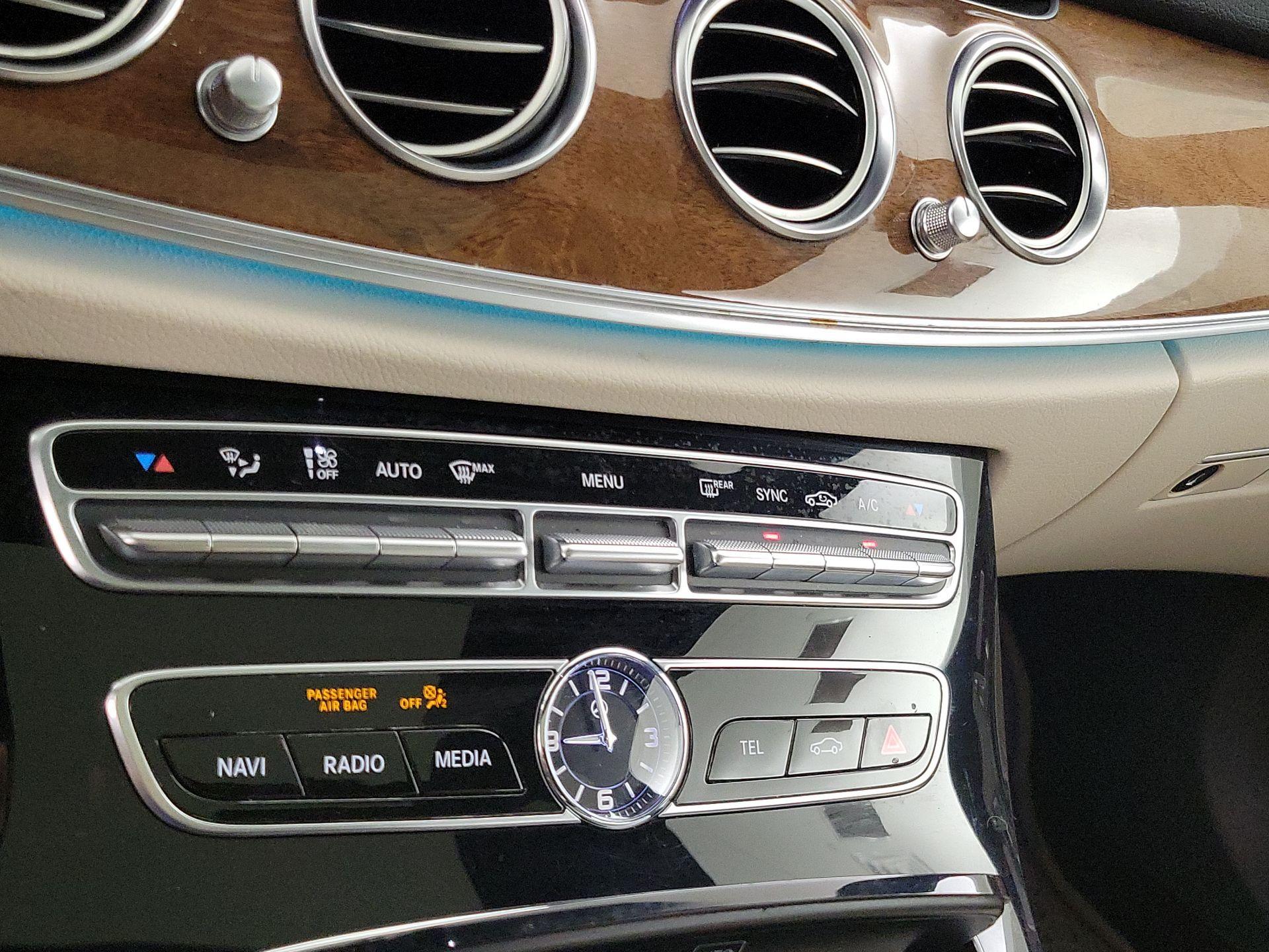 Thumbnail: 2018 Mercedes-Benz E-Class - 16