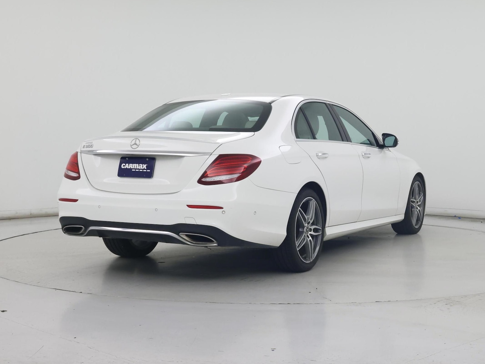 2018 Mercedes-Benz E-Class E300 - Photo 9