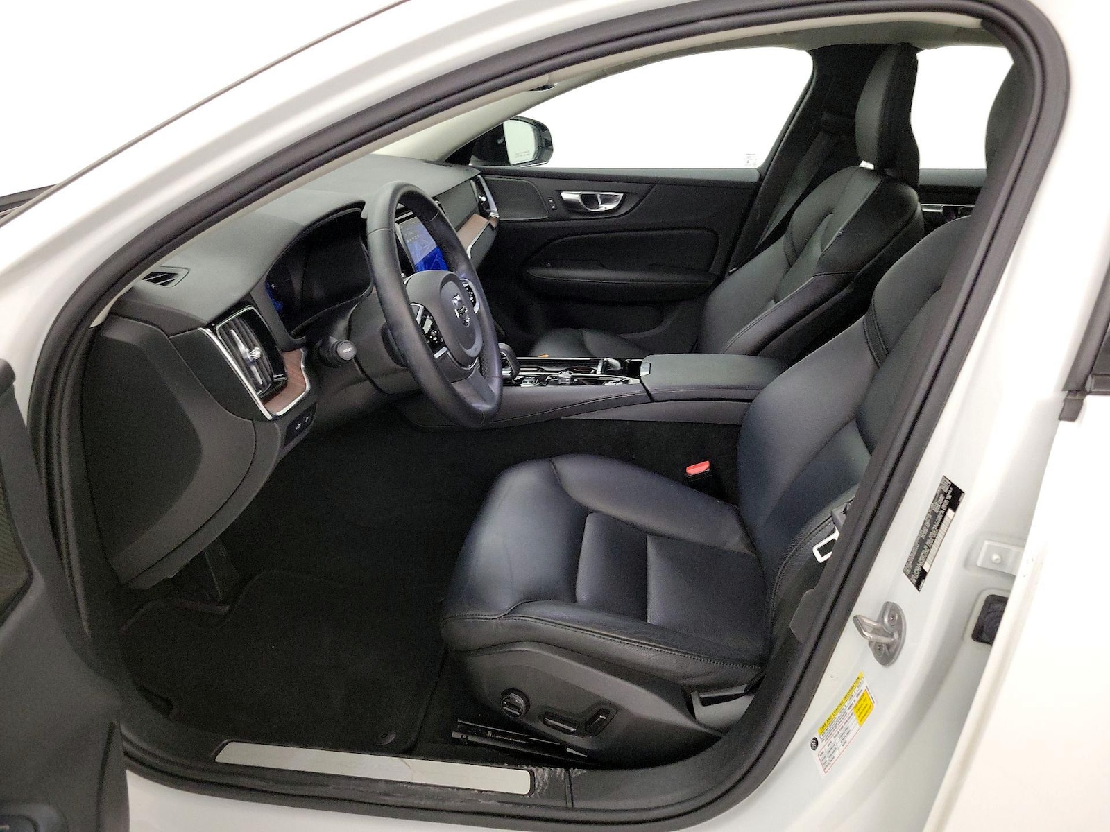 2023 Volvo S60 Plus - Photo 12