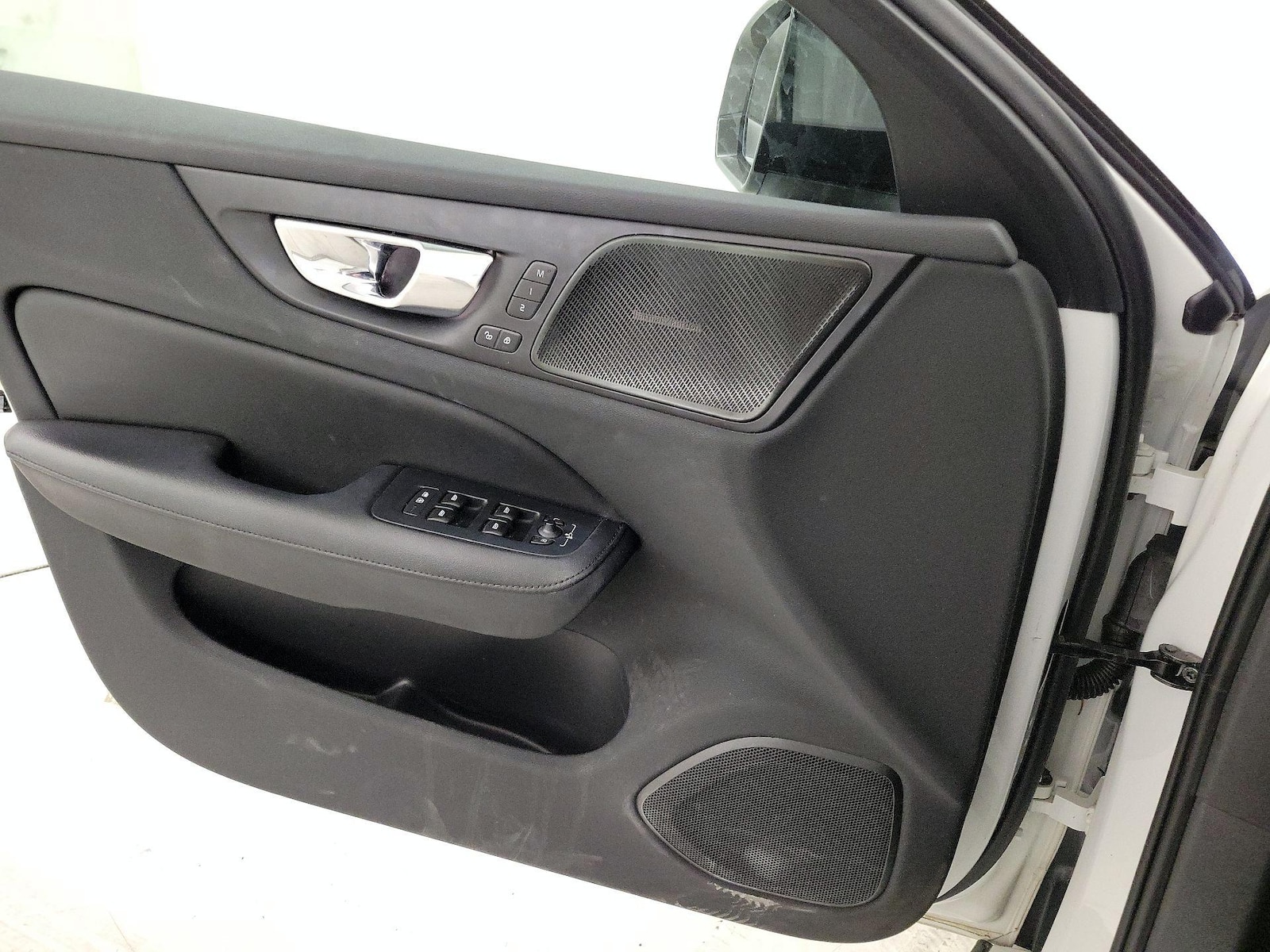 2023 Volvo S60 Plus - Photo 13