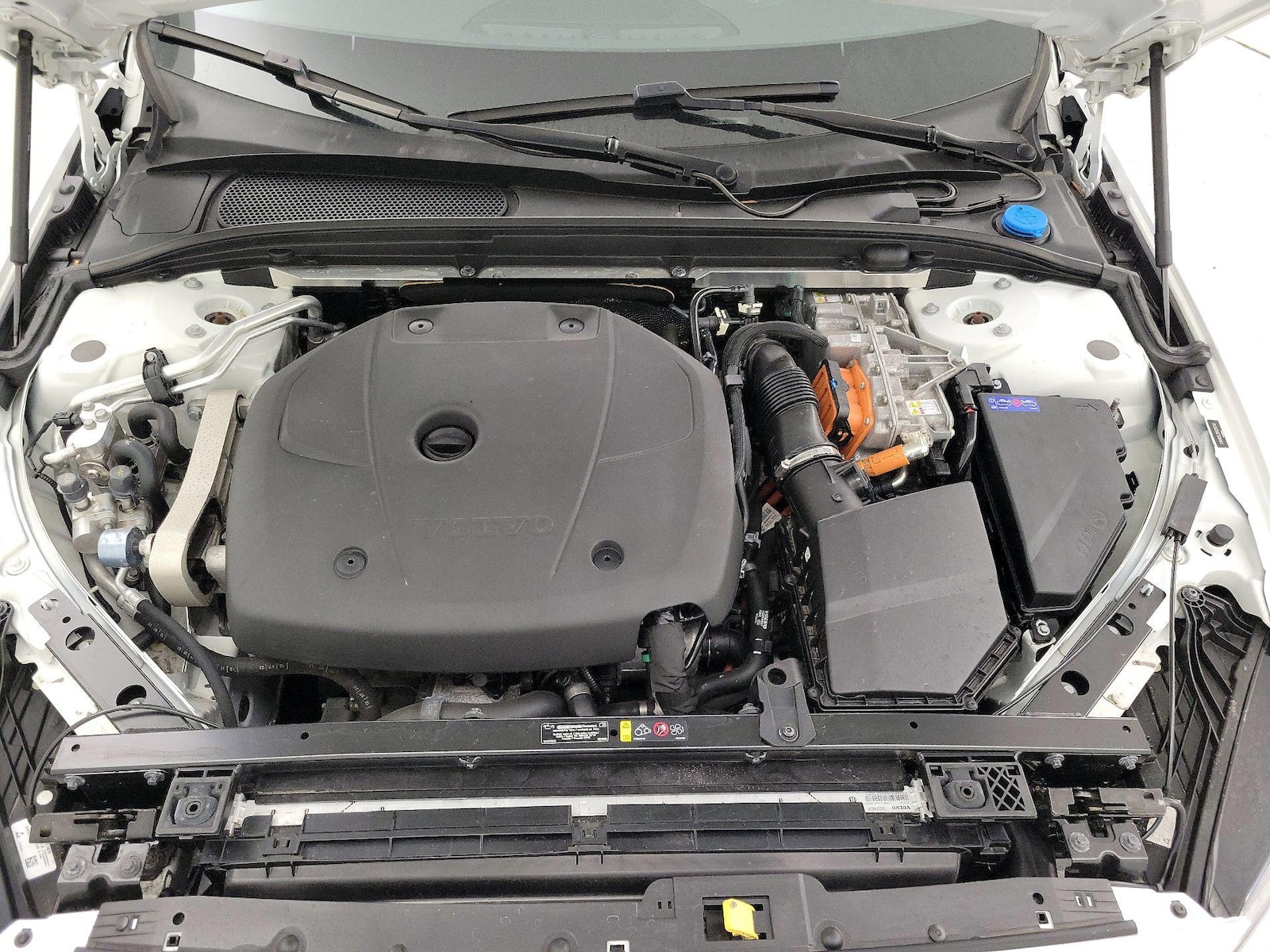 2023 Volvo S60 Plus - Photo 24