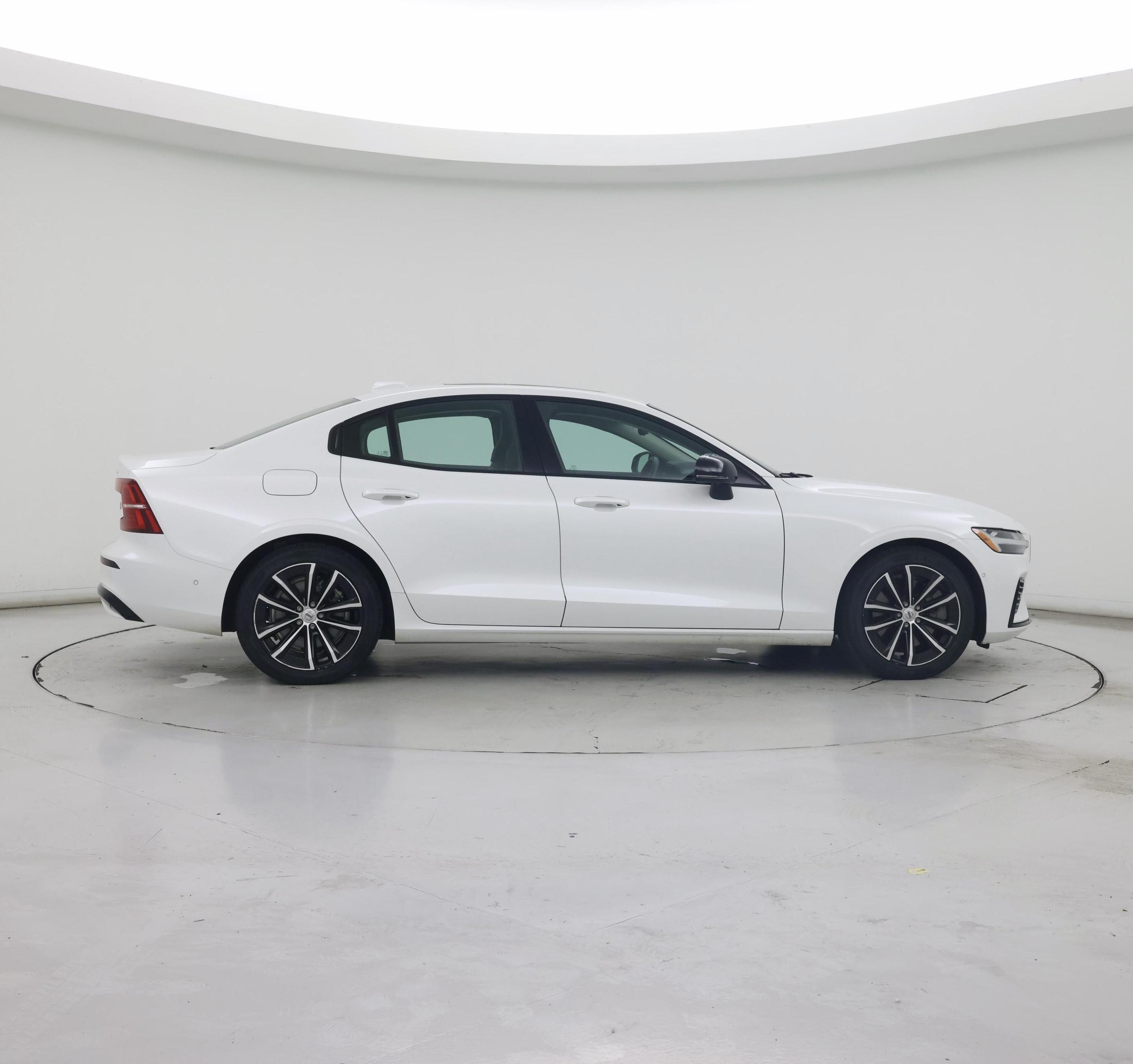 Thumbnail: 2023 Volvo S60 - 7