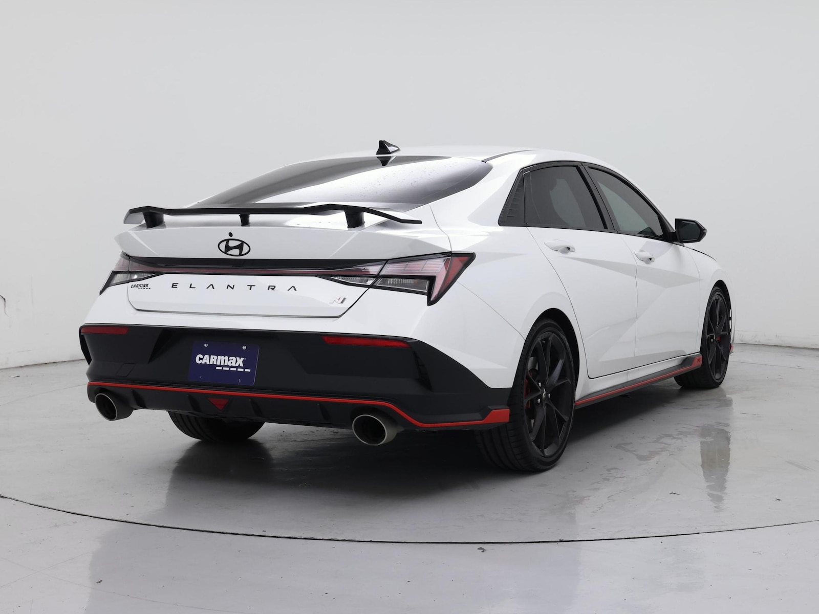 2025 Hyundai Elantra N - Photo 9
