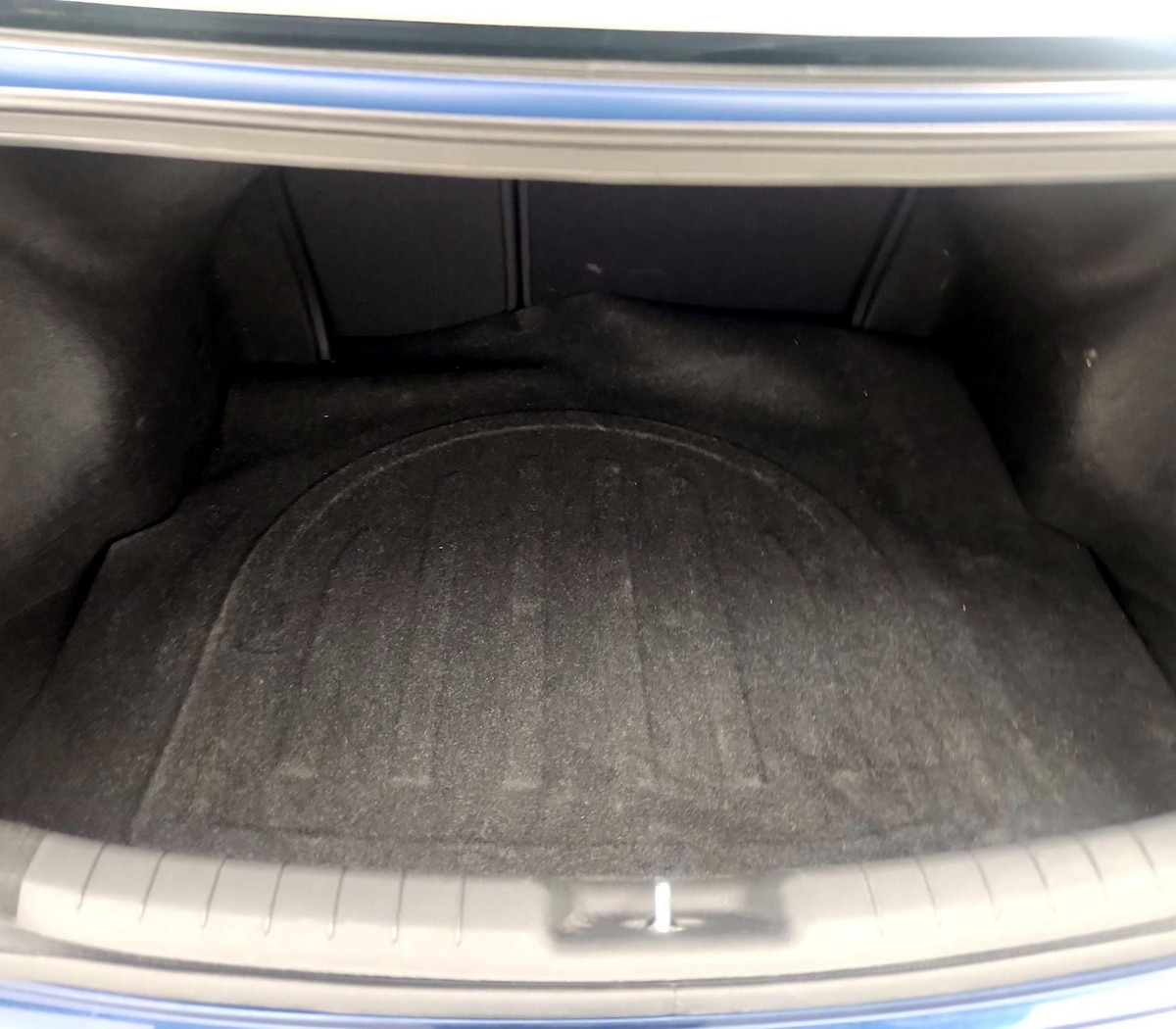 Trunk/Cargo (Seats Up)