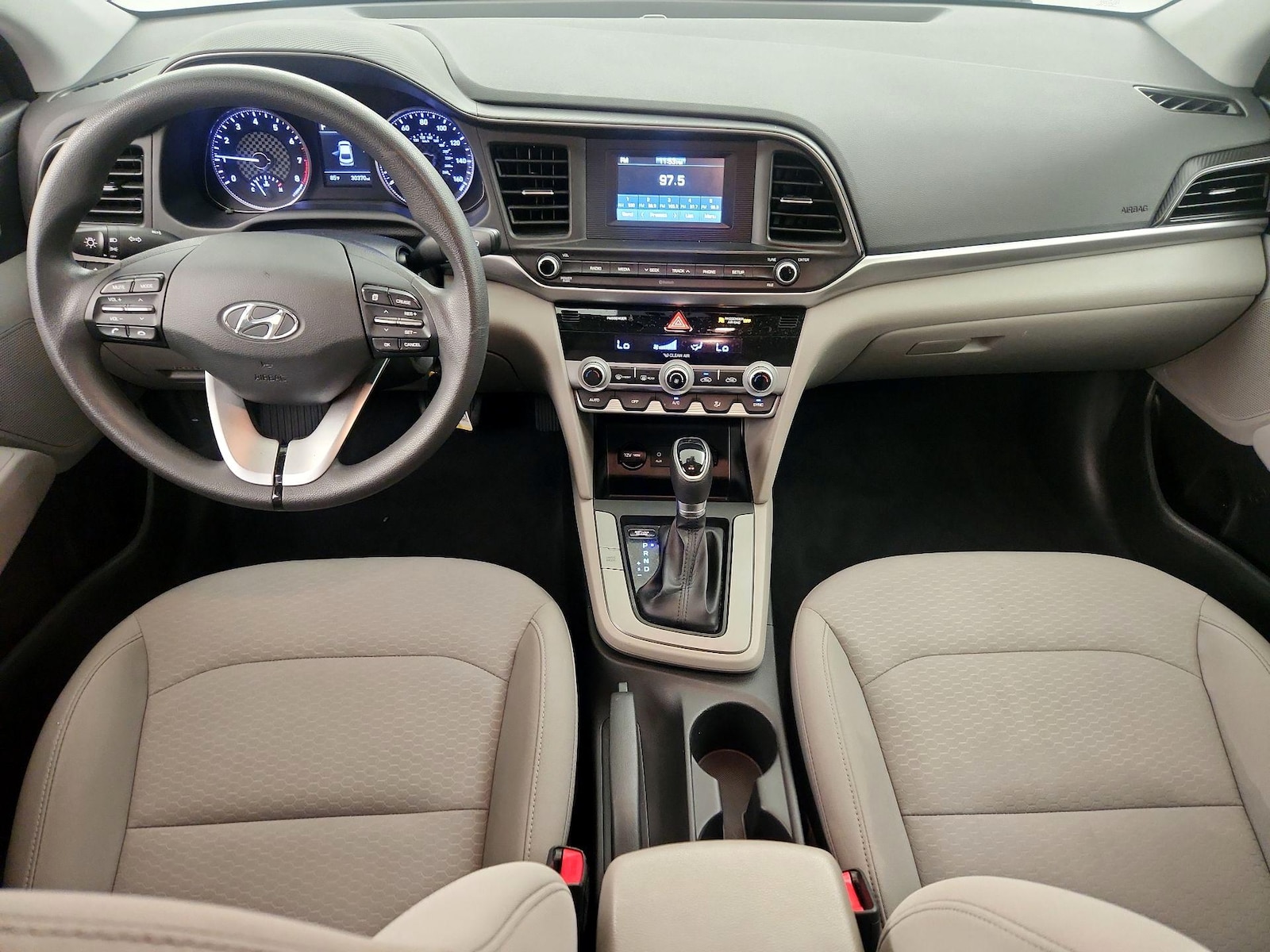 2020 Hyundai Elantra SE - Photo 10