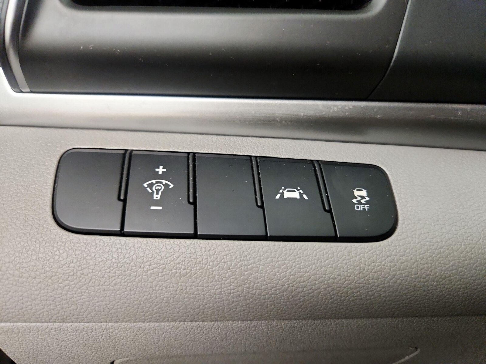 2020 Hyundai Elantra SE - Photo 14