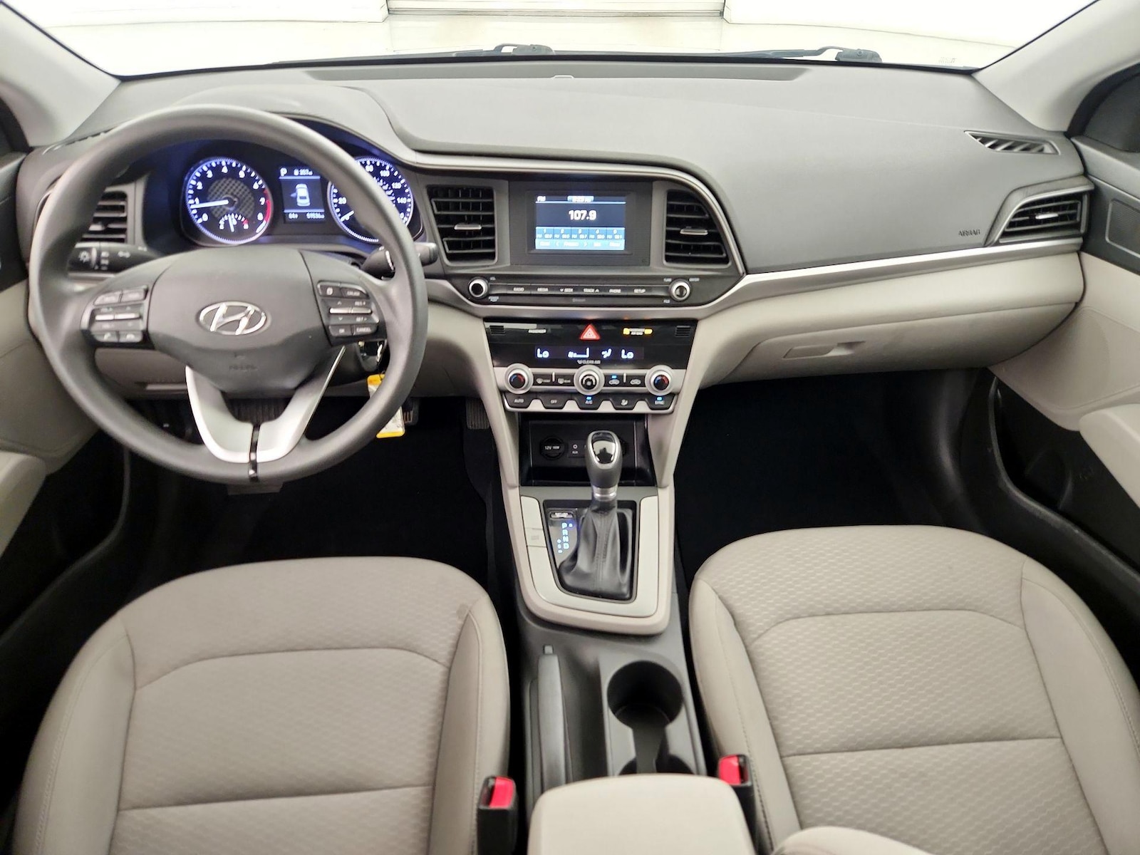 2020 Hyundai Elantra SE - Photo 10