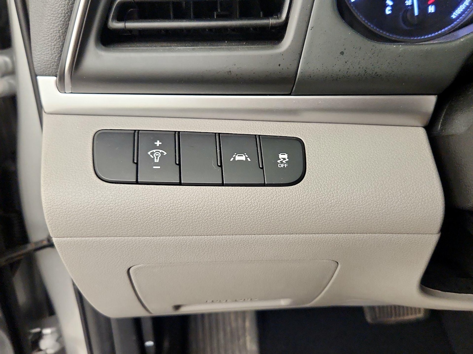 2020 Hyundai Elantra SE - Photo 14