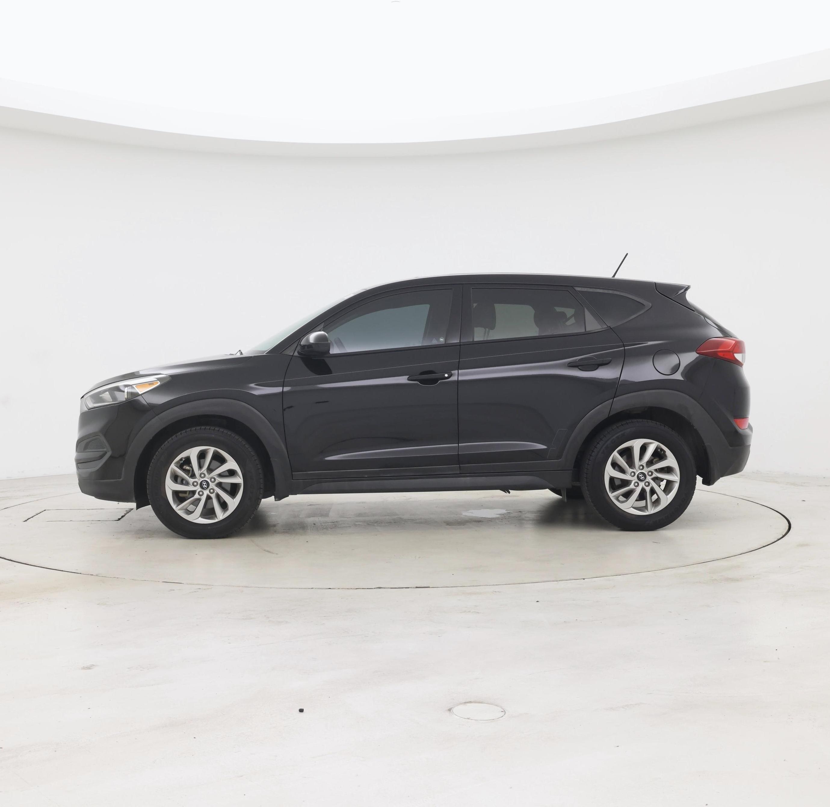 Thumbnail: 2017 Hyundai Tucson - 3