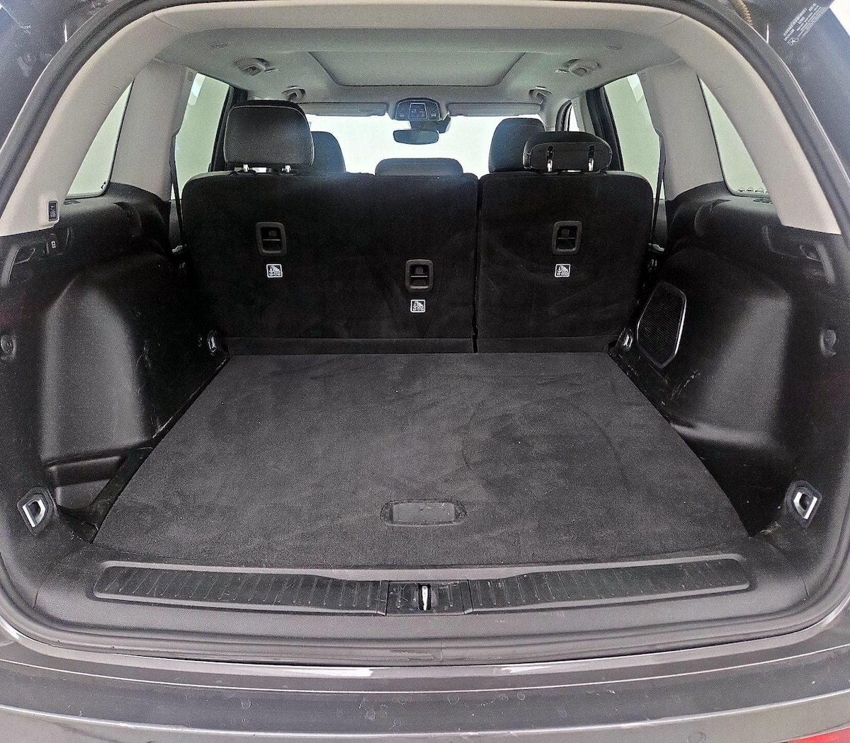 Trunk/Cargo (Seats Up)