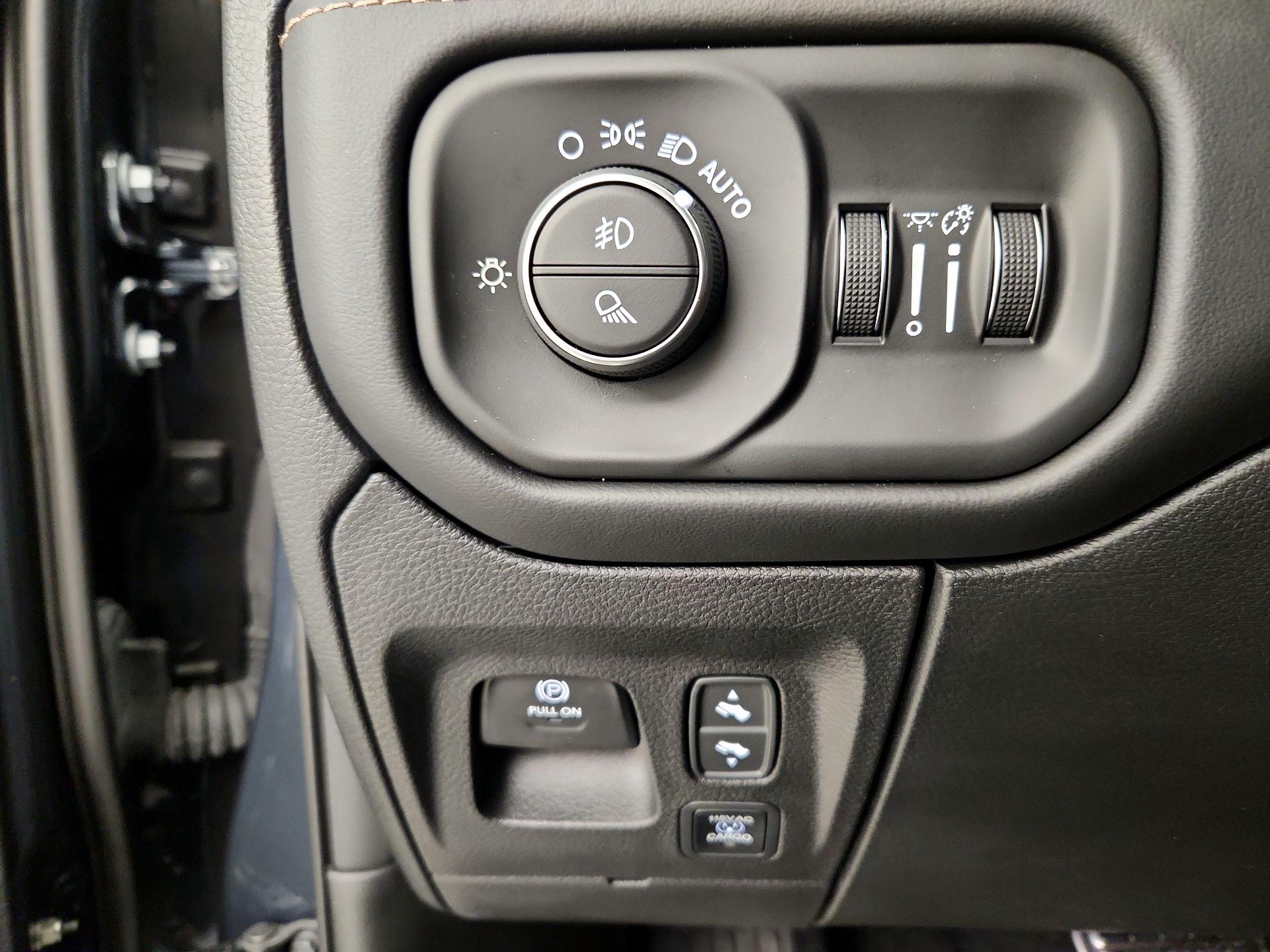 Thumbnail: 2026 RAM 1500 - 13