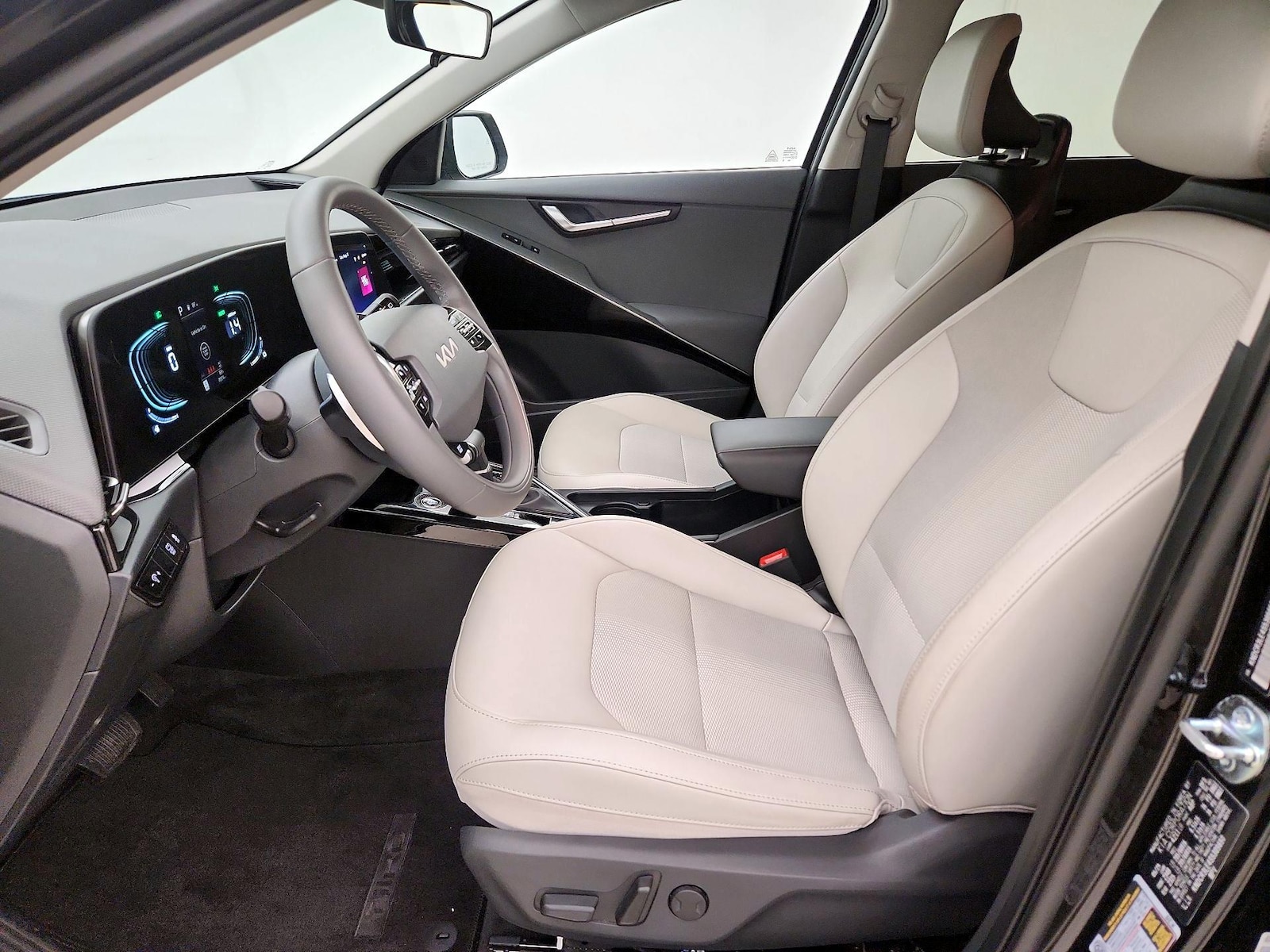 2025 Kia Niro 12
